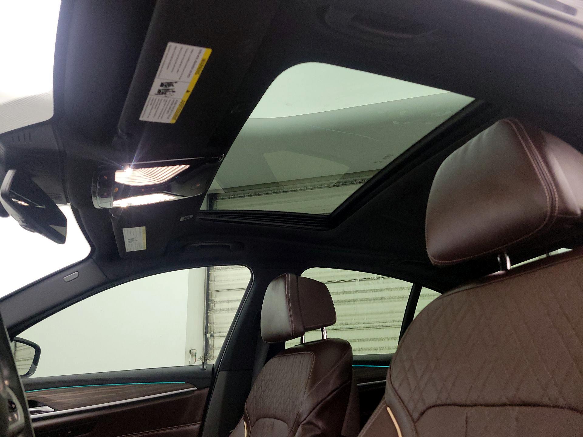 Thumbnail: 2020 BMW 5 Series - 20