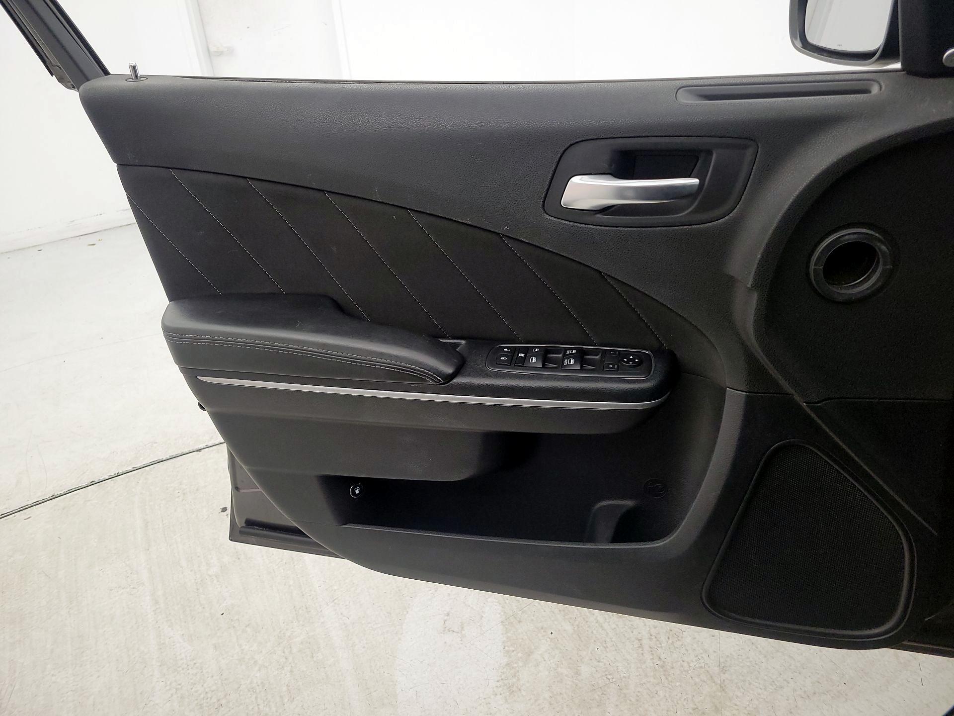 Thumbnail: 2019 Dodge Charger - 12