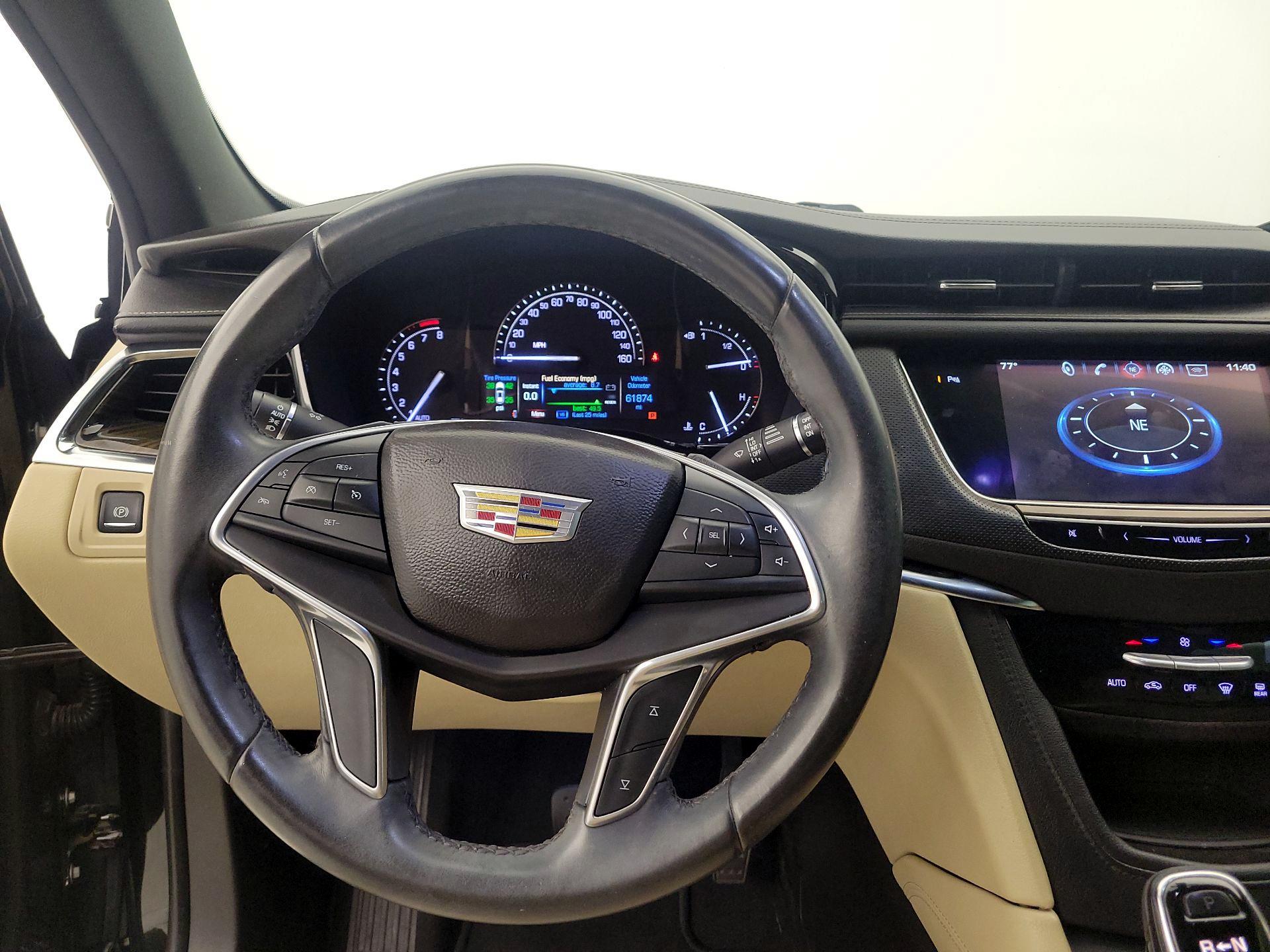 Thumbnail: 2017 Cadillac XT5 - 10
