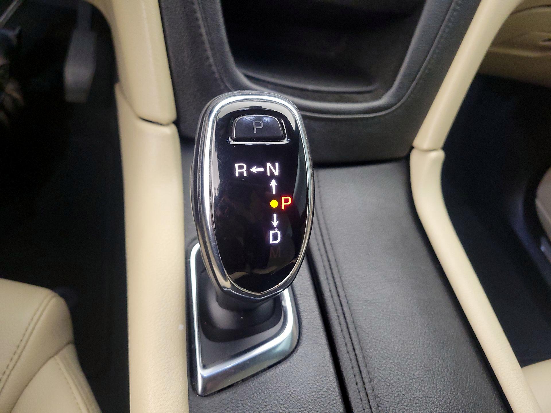 Thumbnail: 2017 Cadillac XT5 - 18