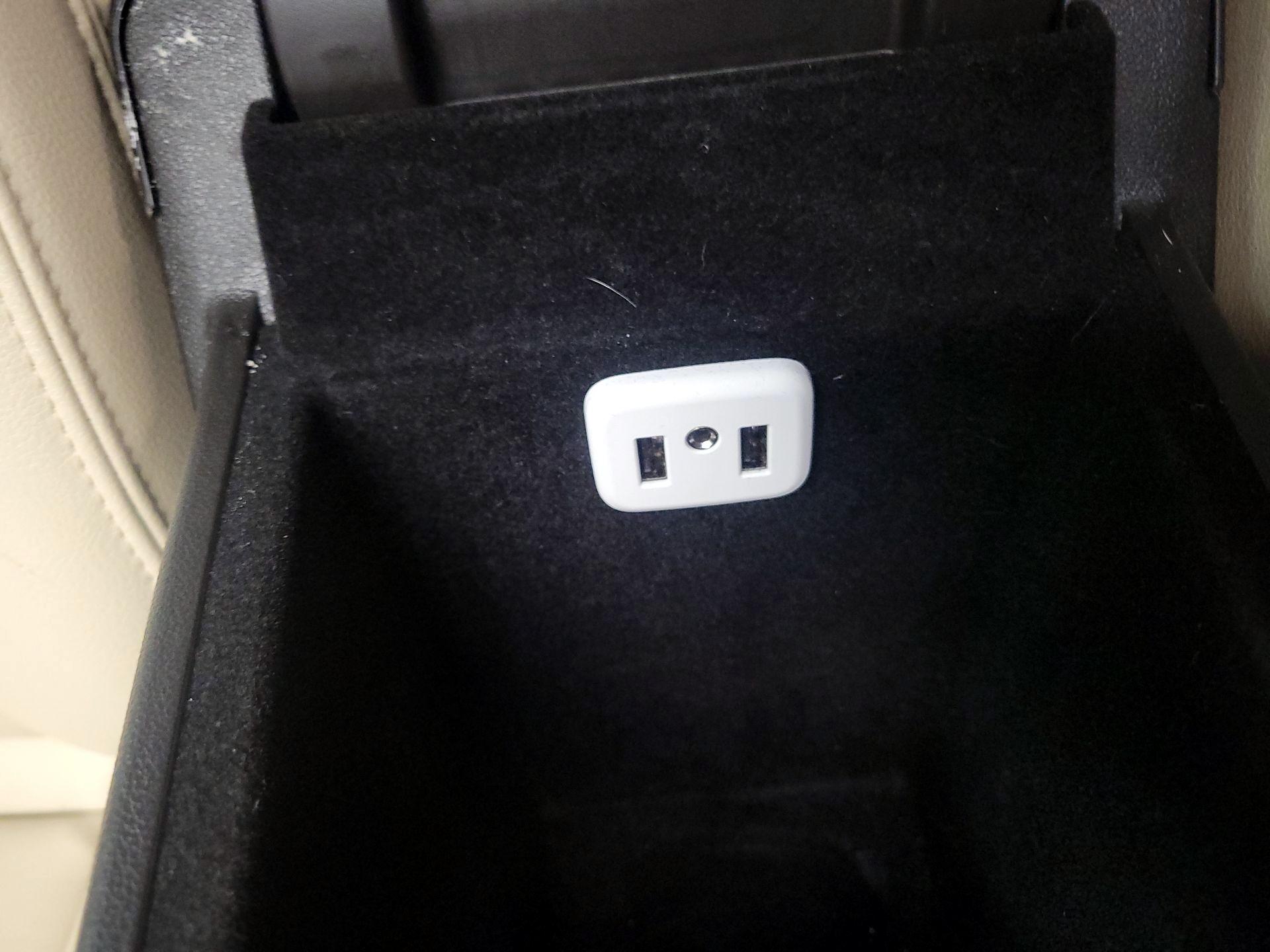 Thumbnail: 2017 Cadillac XT5 - 19