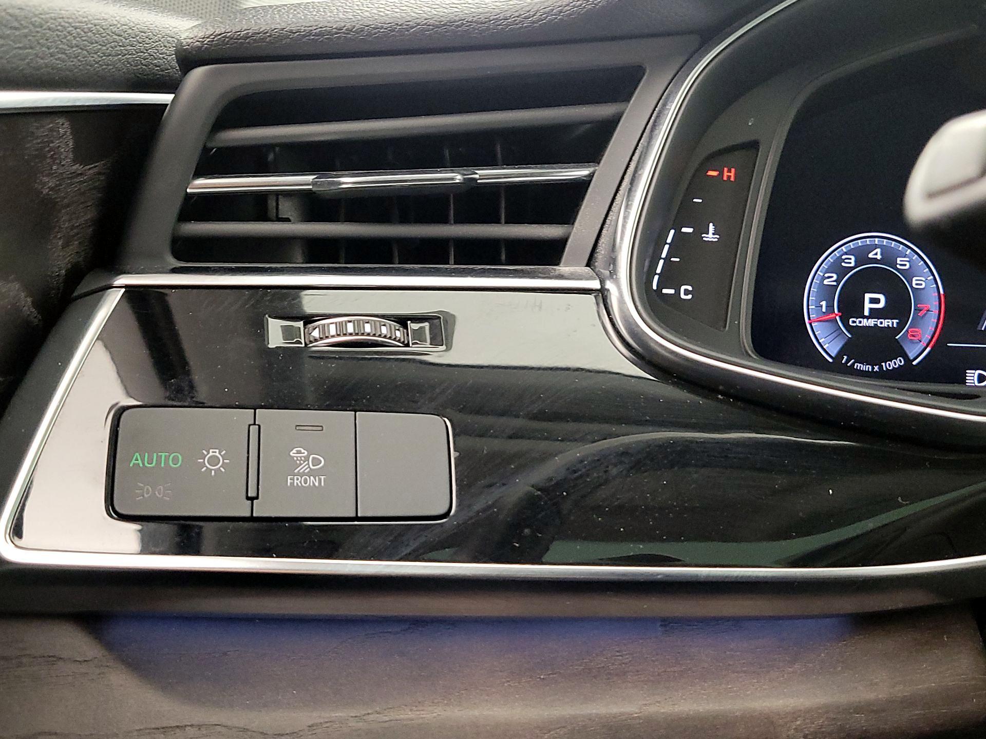 Thumbnail: 2020 Audi Q7 - 13