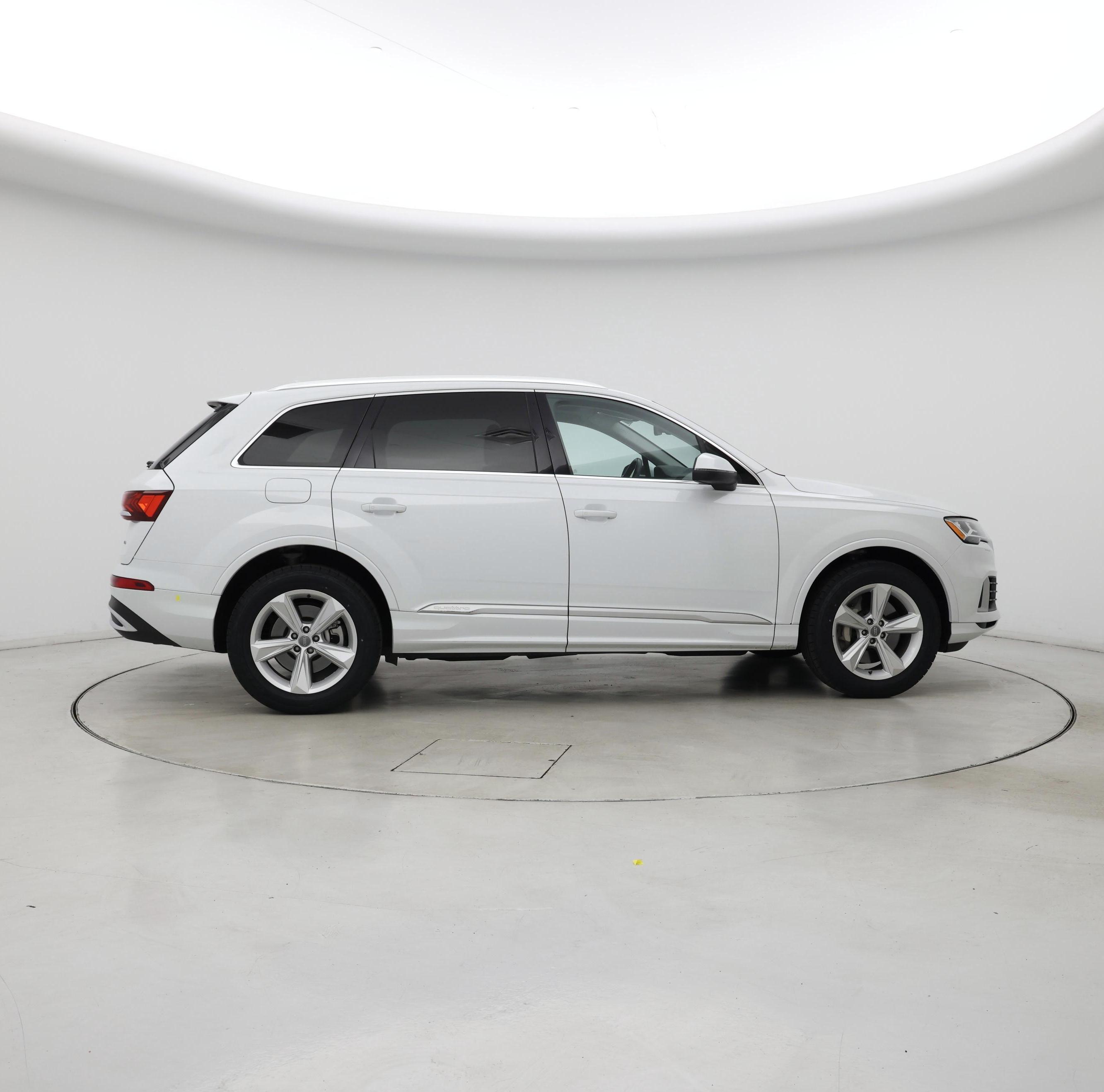 Thumbnail: 2020 Audi Q7 - 7