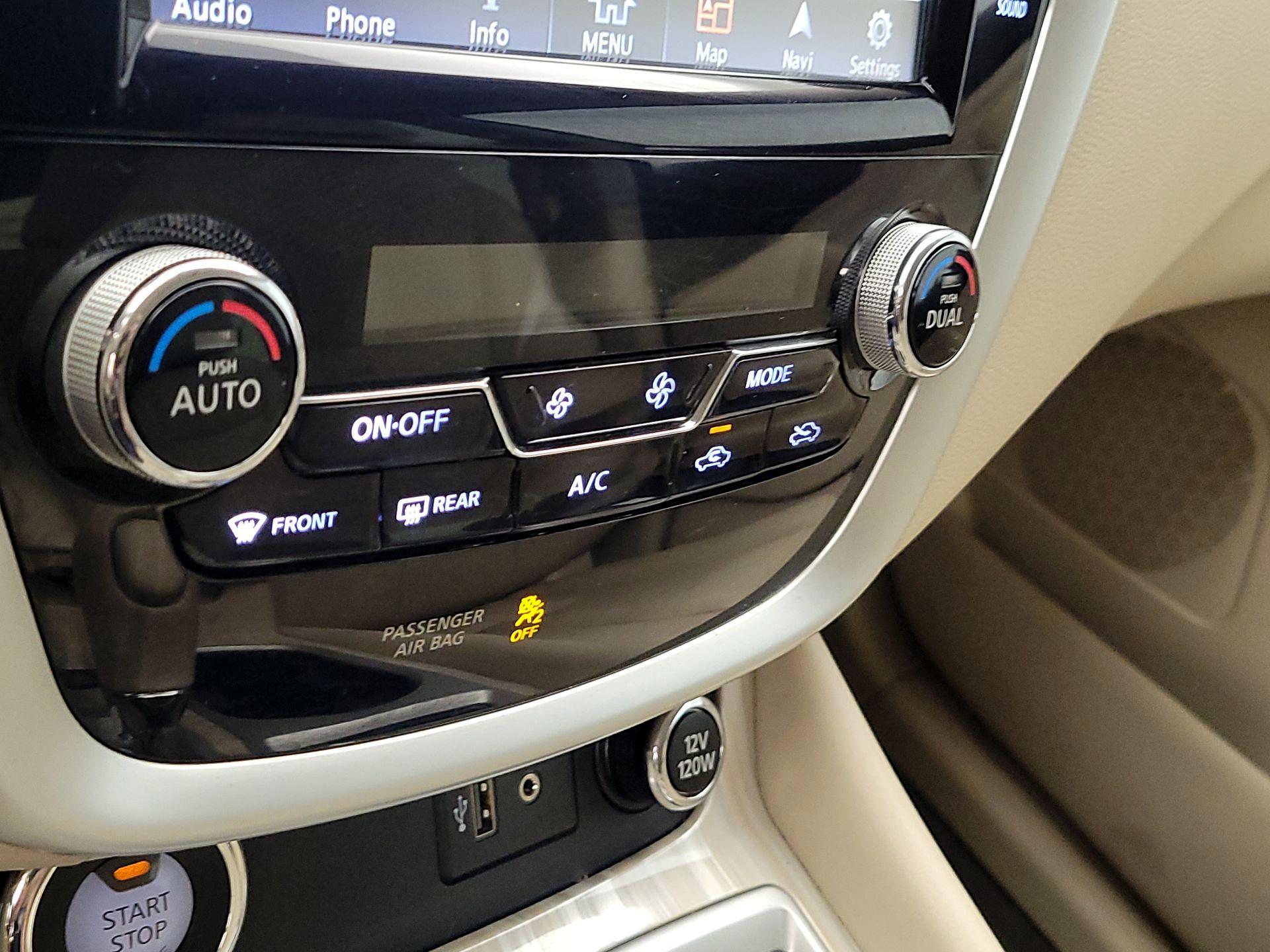 Thumbnail: 2018 Nissan Murano - 17