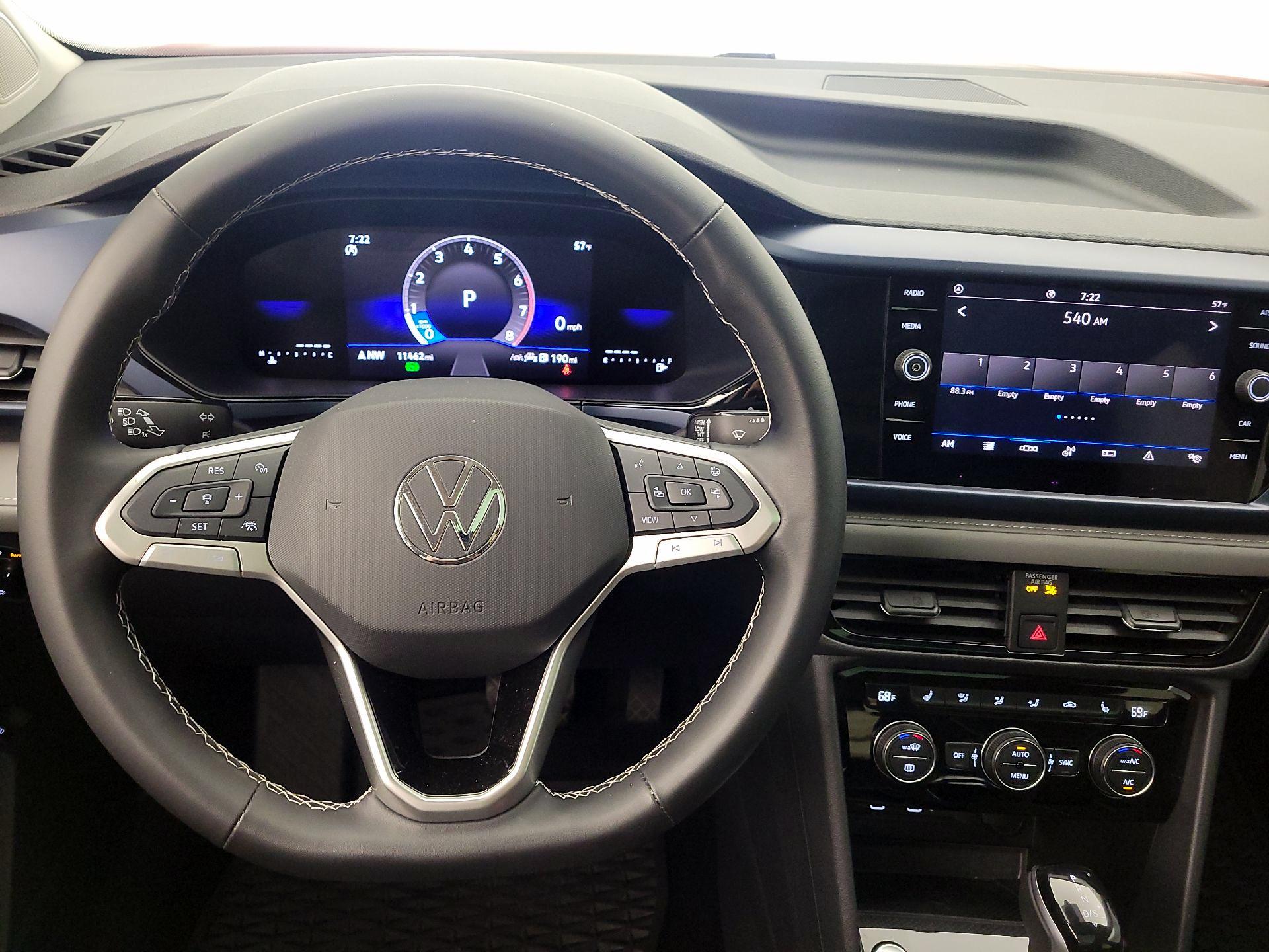 Thumbnail: 2024 Volkswagen Taos - 10