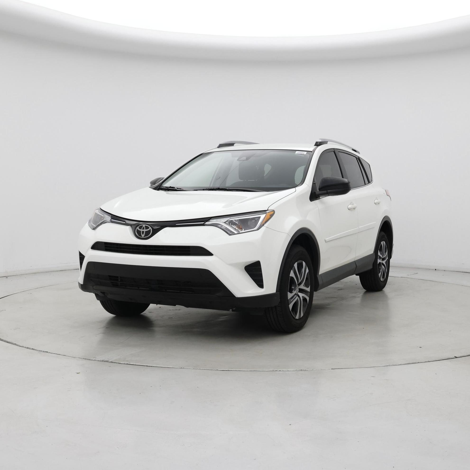 Thumbnail: 2017 Toyota RAV4 - 4