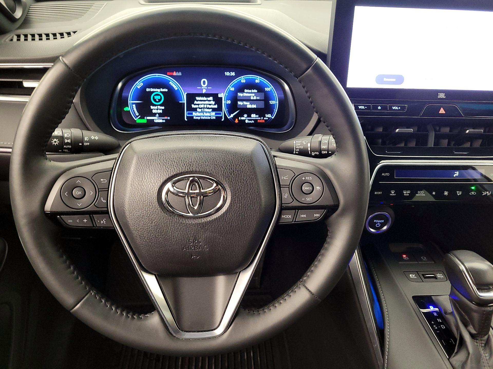 Thumbnail: 2024 Toyota Venza - 10