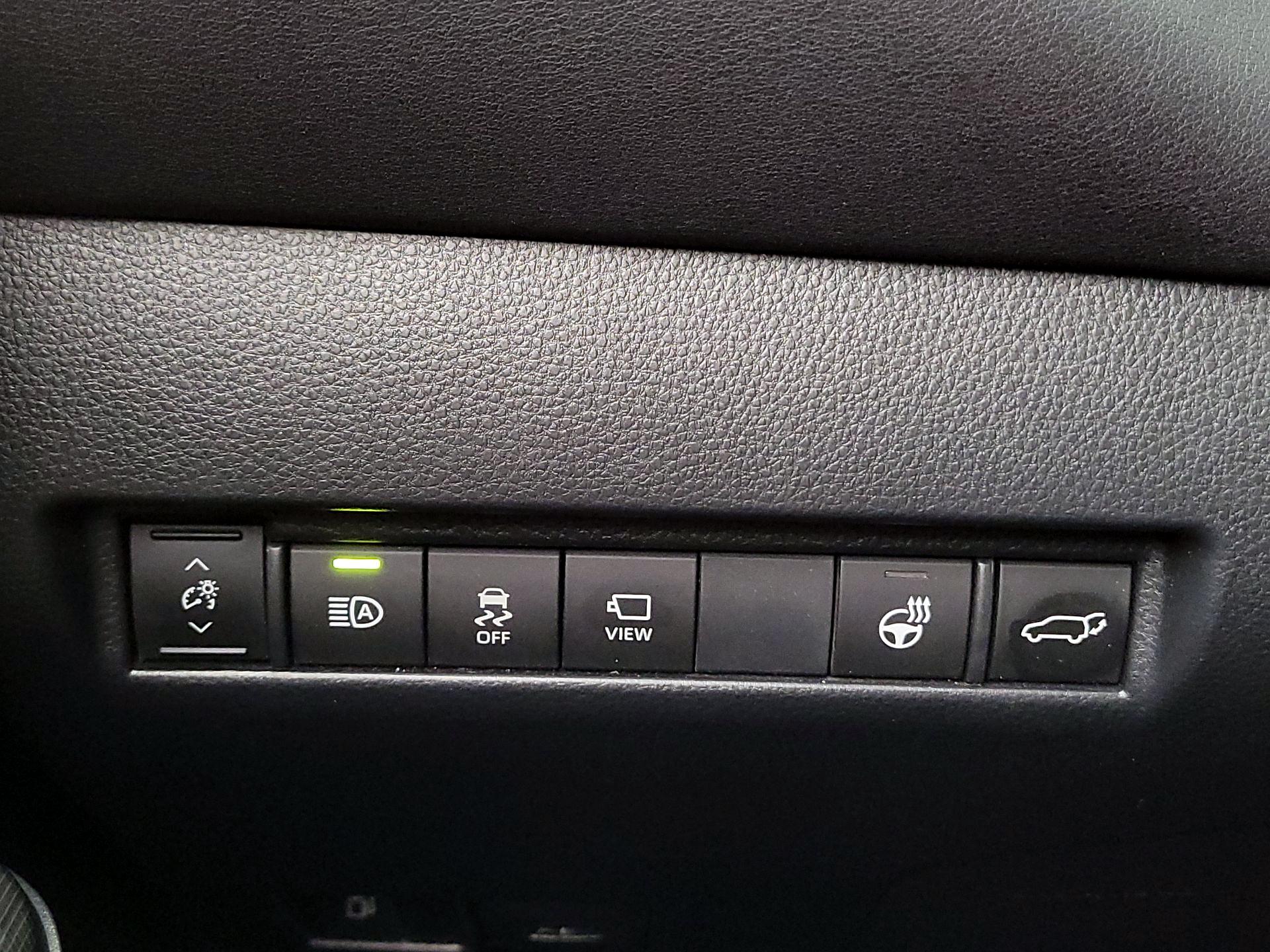 Thumbnail: 2024 Toyota Venza - 13