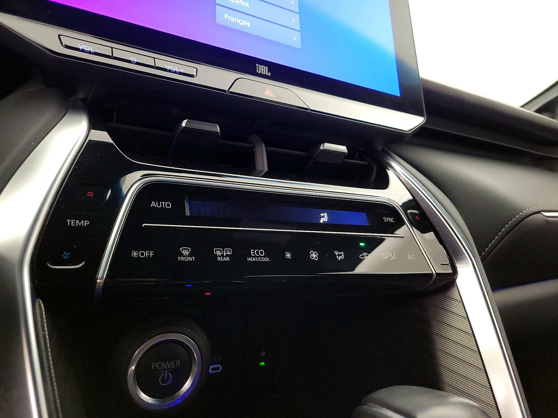 Thumbnail: 2024 Toyota Venza - 16