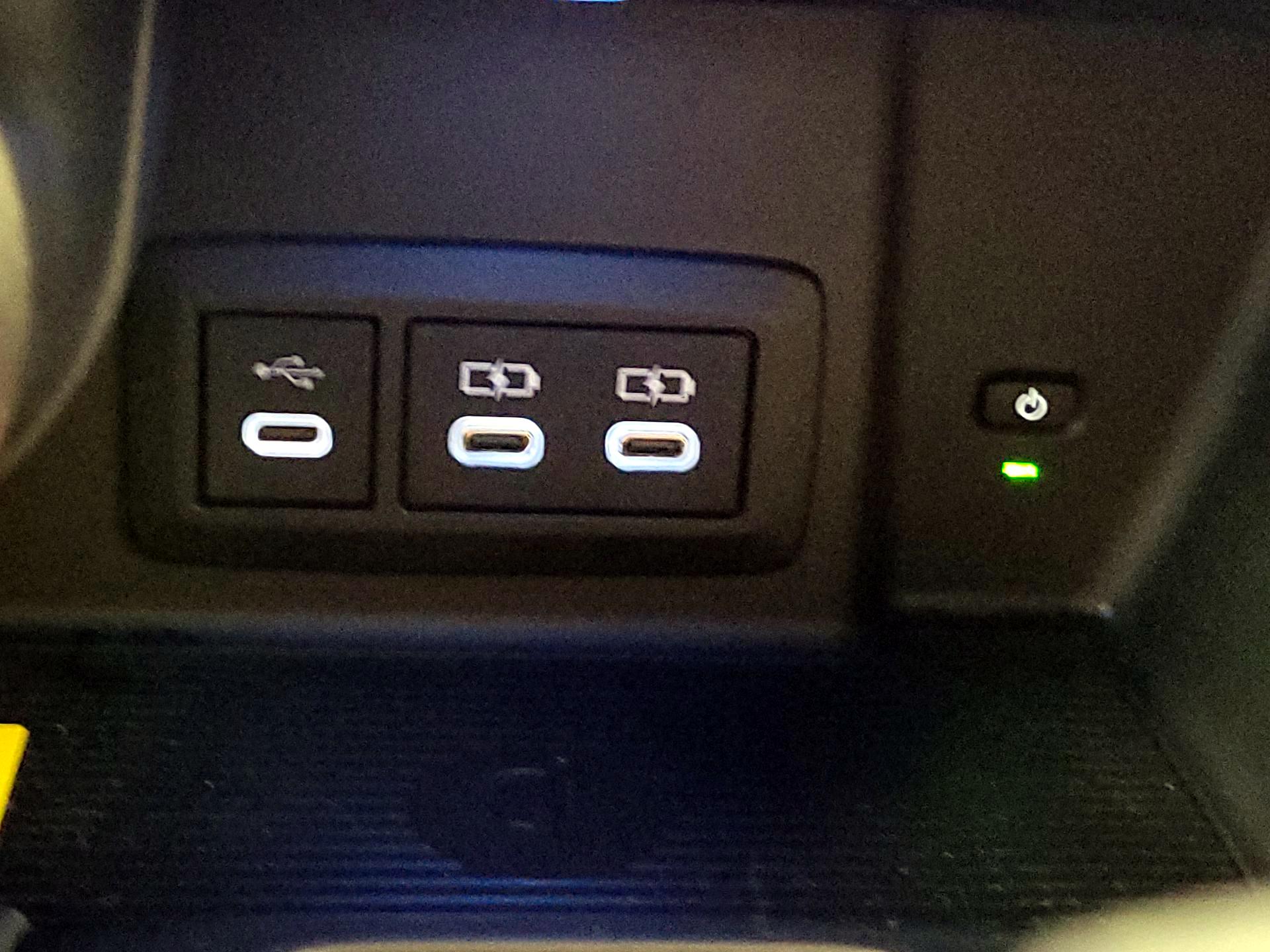 Thumbnail: 2024 Toyota Venza - 18