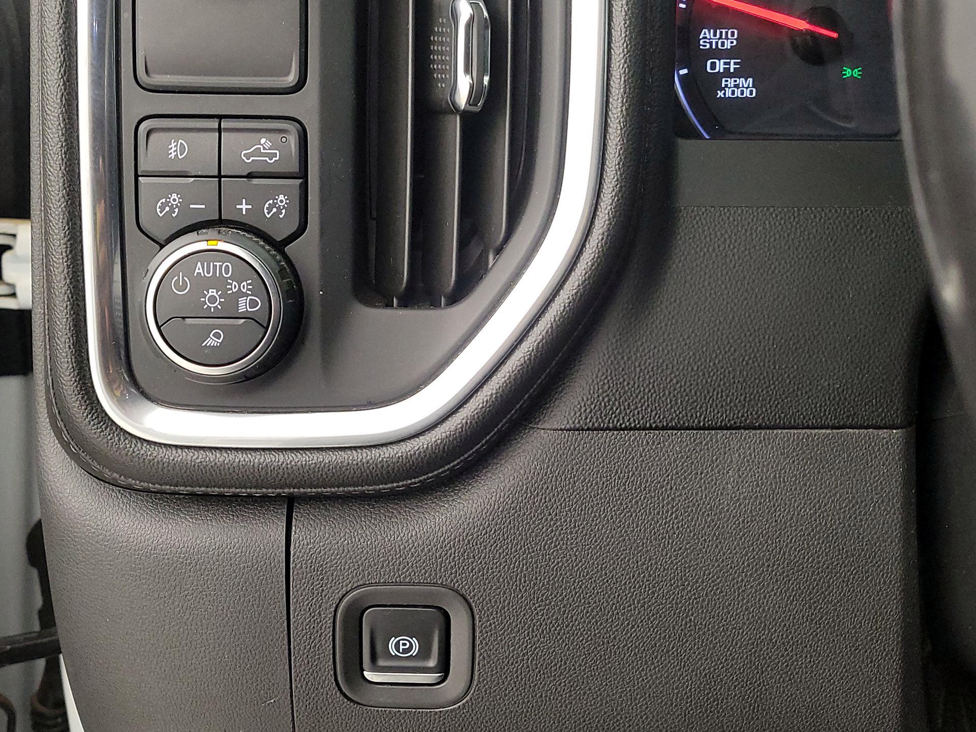 Thumbnail: 2019 Chevrolet Silverado 1500 - 13