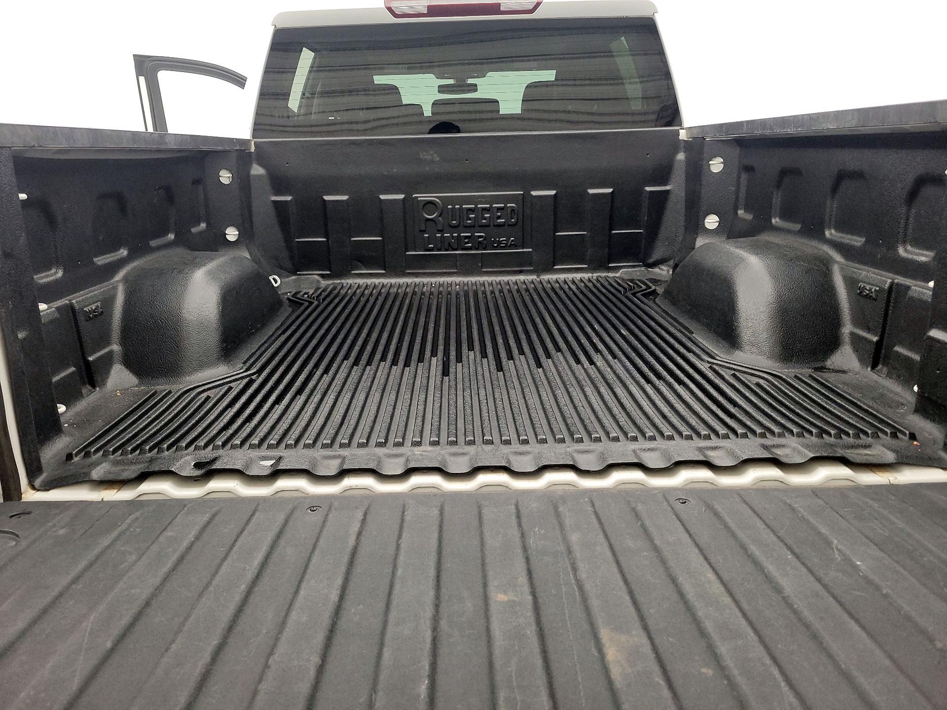 Thumbnail: 2019 Chevrolet Silverado 1500 - 20