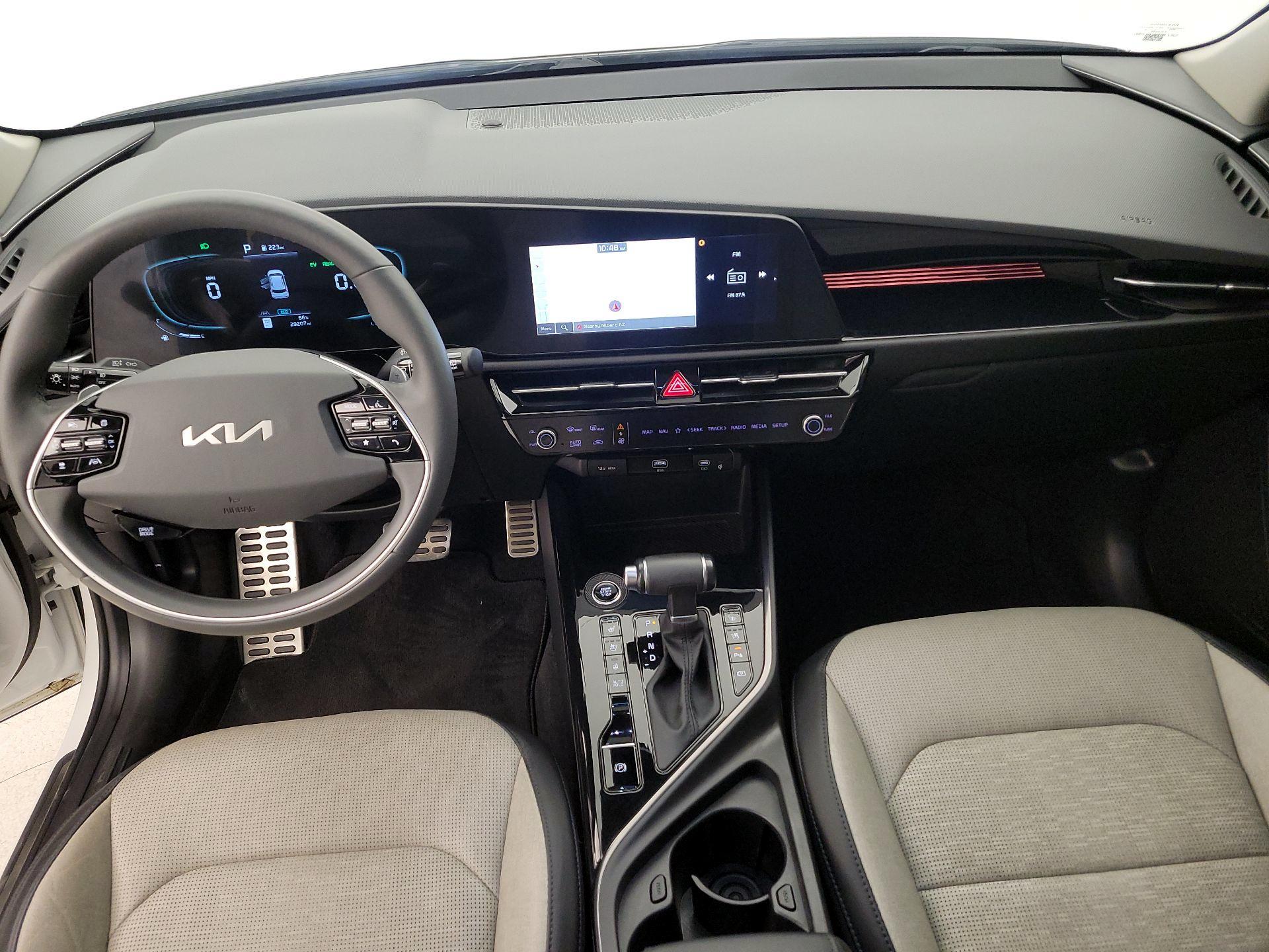 Thumbnail: 2023 Kia Niro - 9