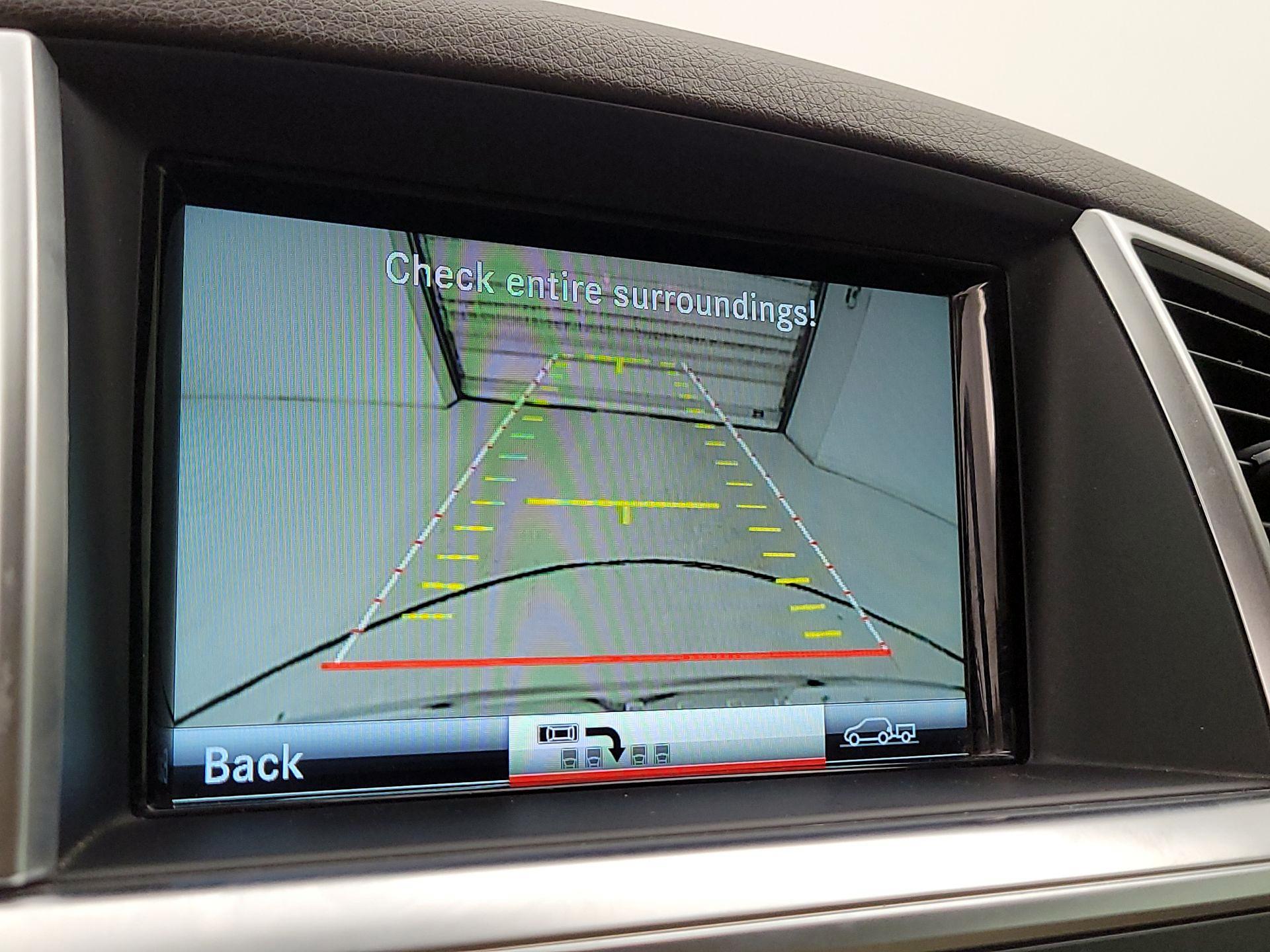 Thumbnail: 2015 Mercedes-Benz M-Class - 15