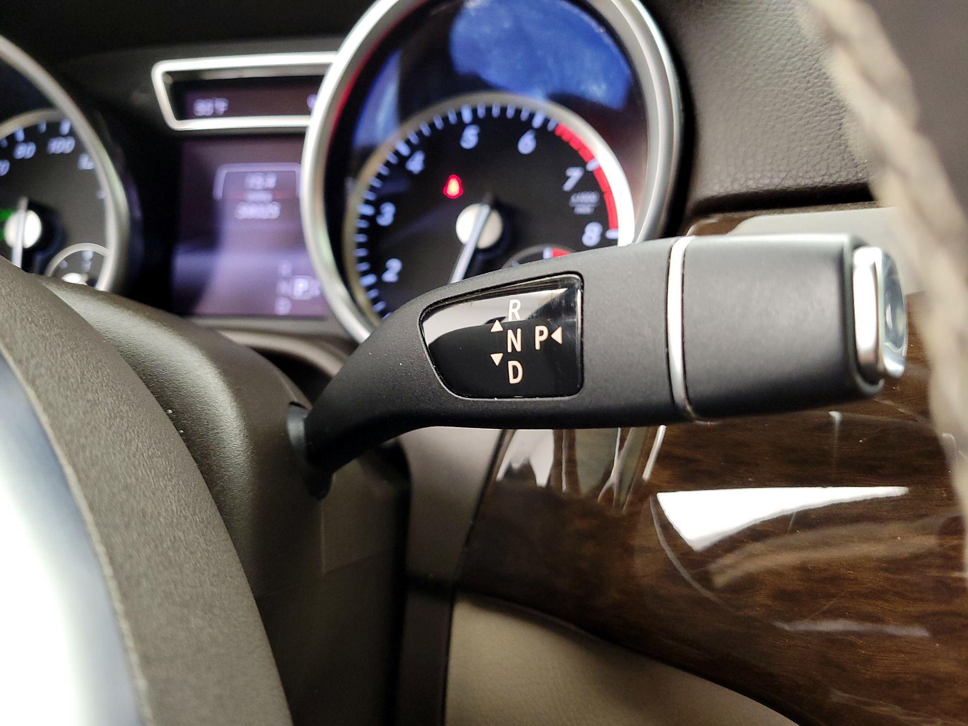 Thumbnail: 2015 Mercedes-Benz M-Class - 18