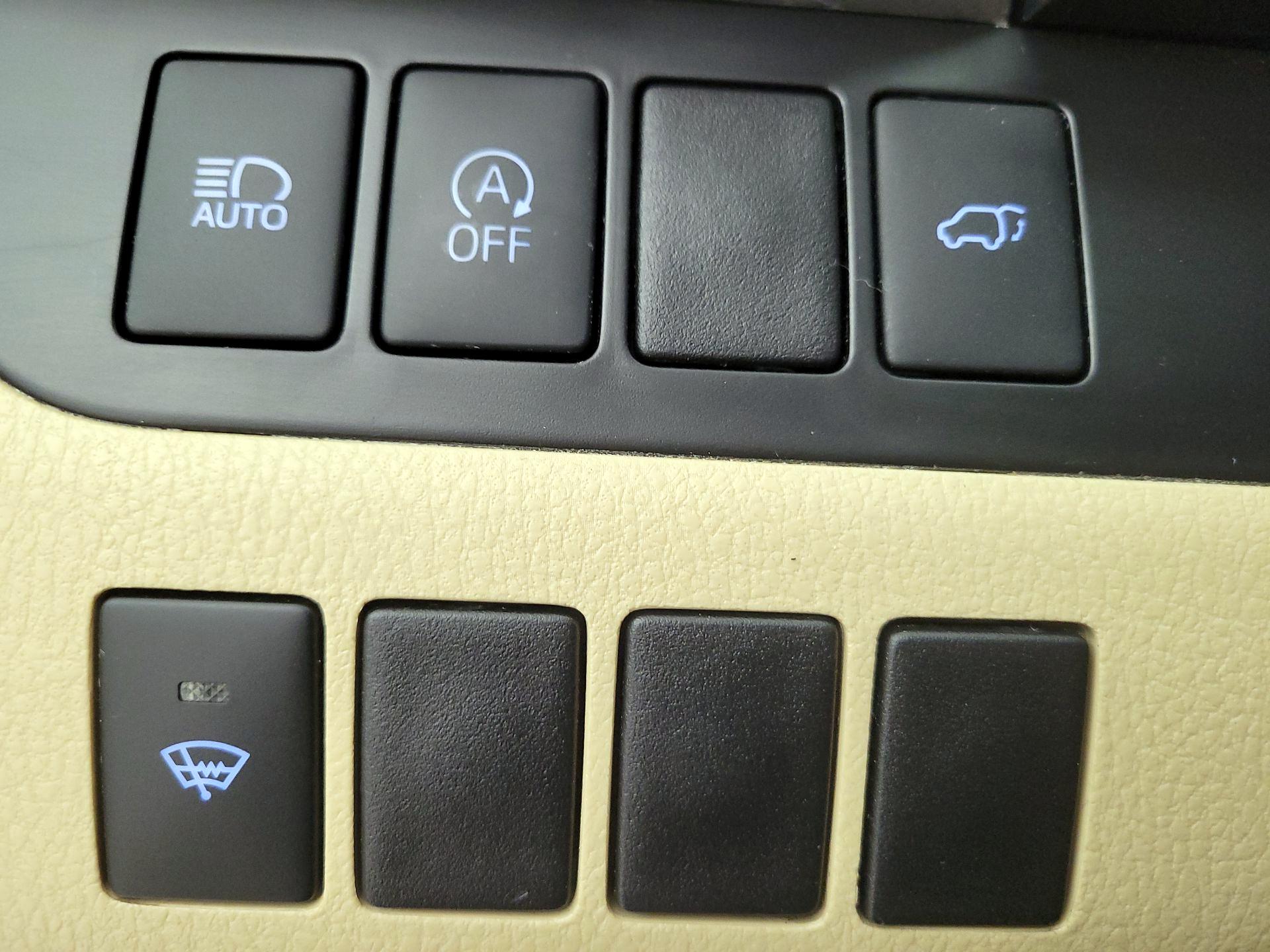 Thumbnail: 2019 Toyota Highlander - 13