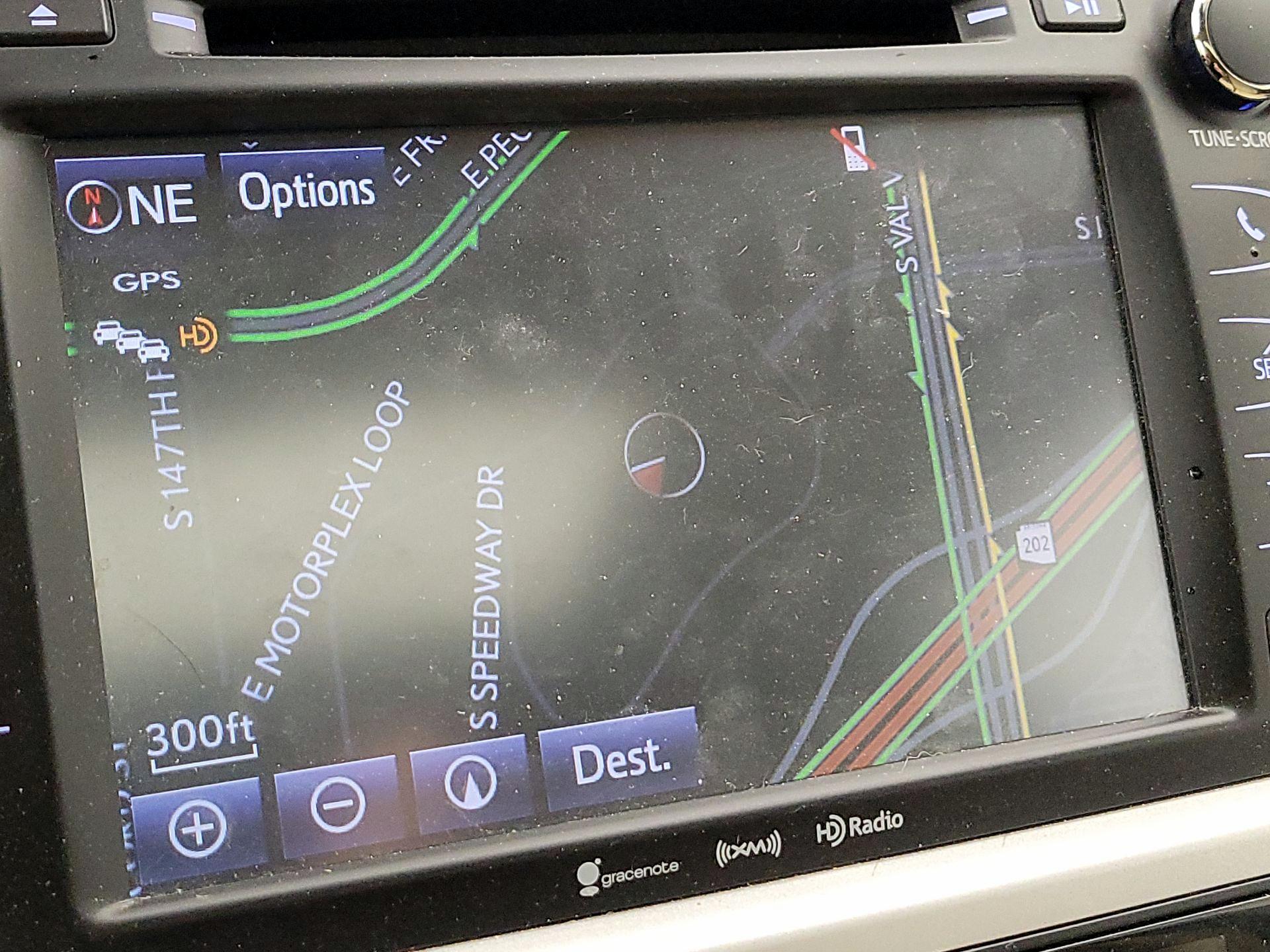 Thumbnail: 2019 Toyota Highlander - 14