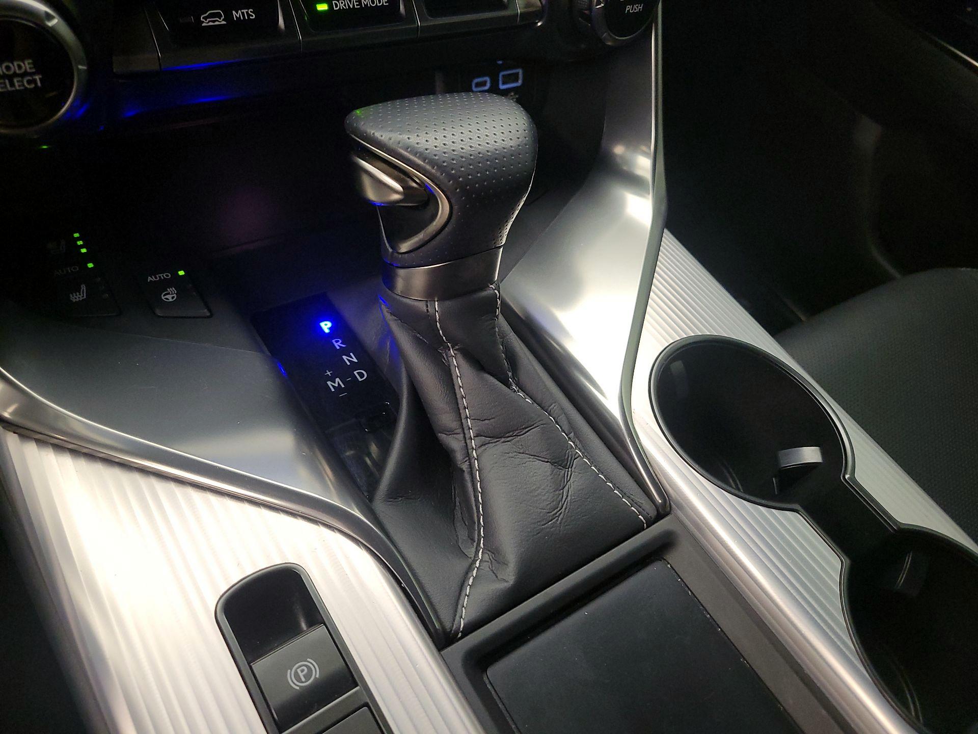 Thumbnail: 2023 Lexus LX - 17