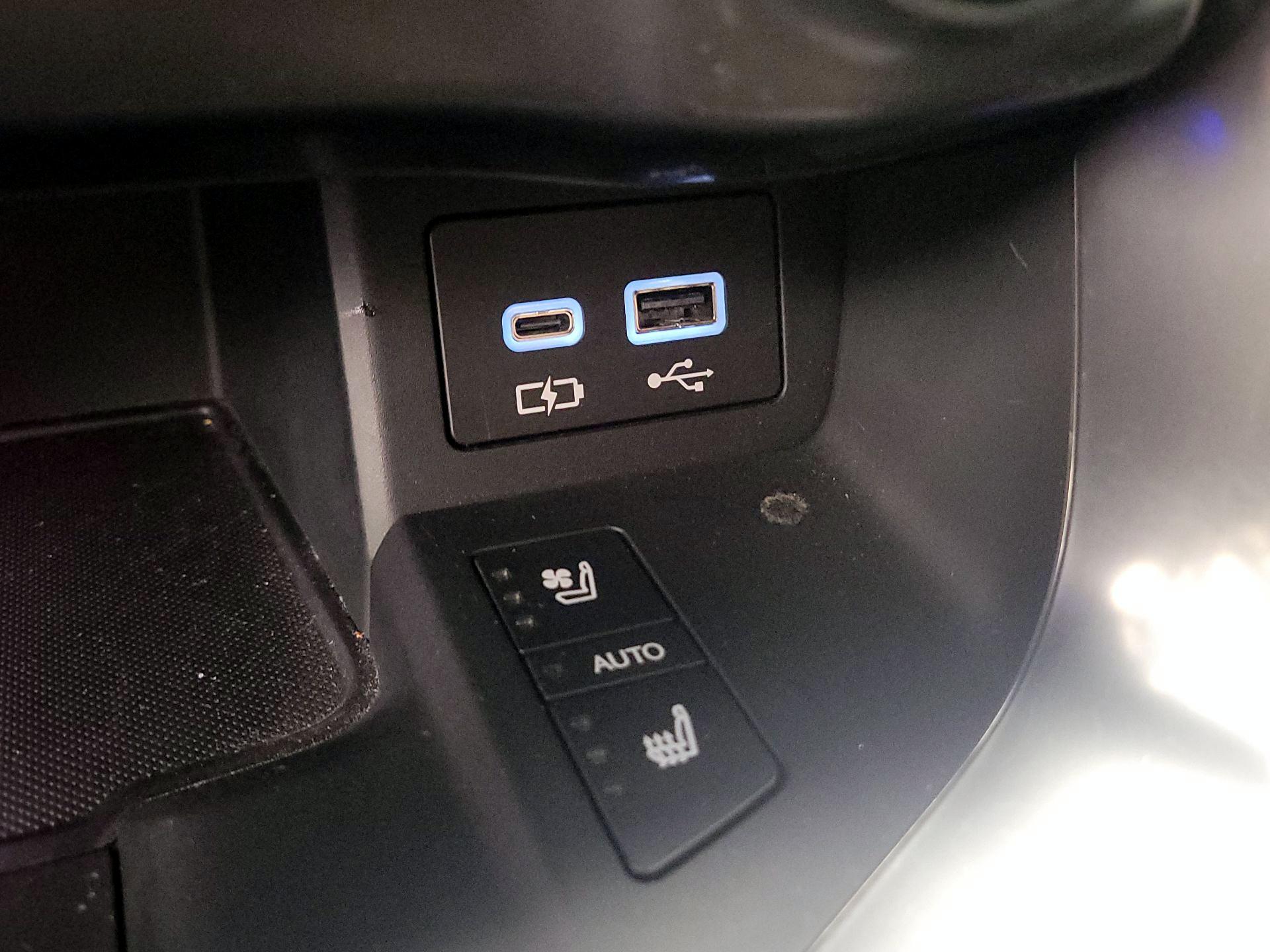 Thumbnail: 2023 Lexus LX - 18