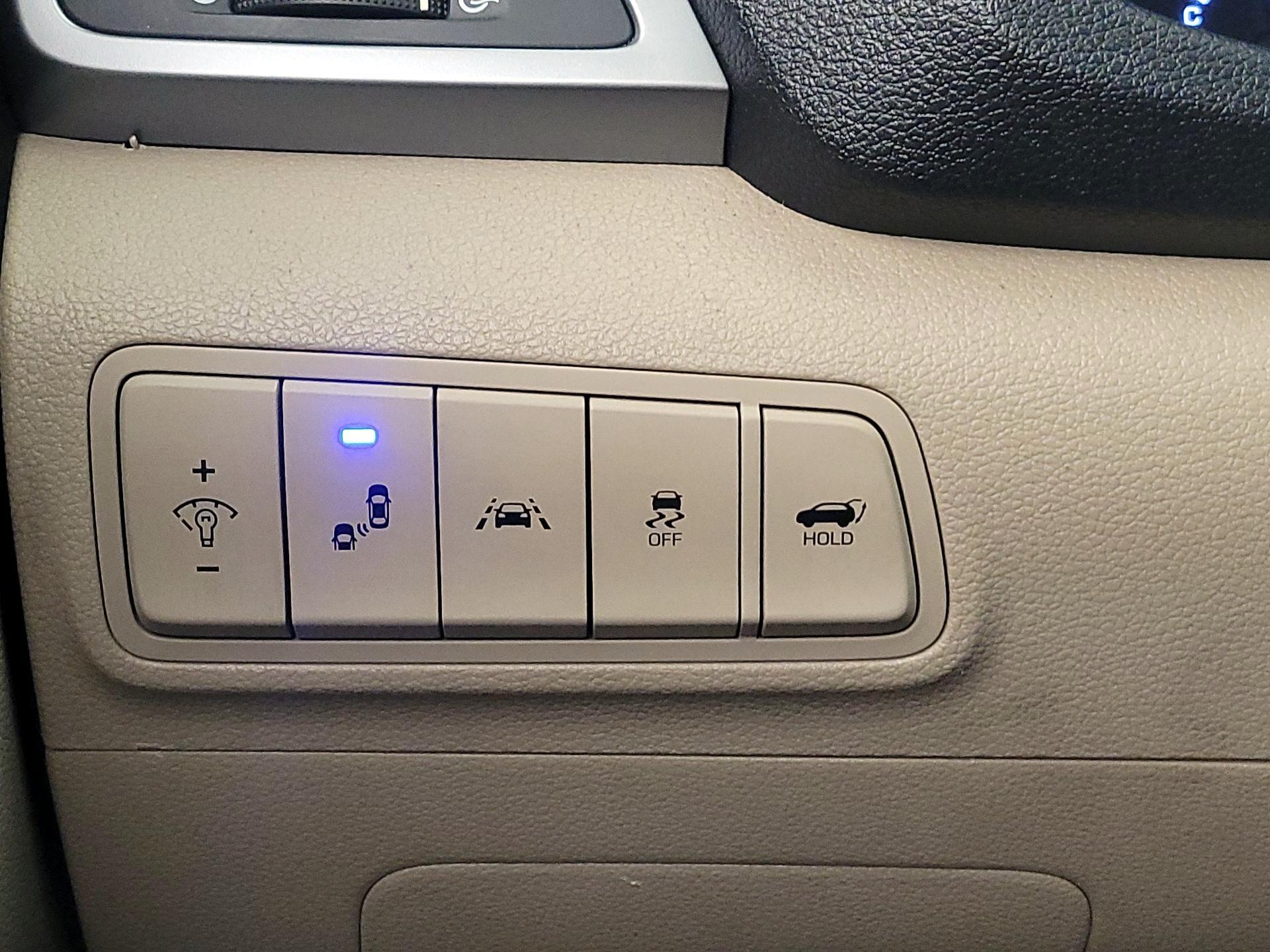 Thumbnail: 2017 Hyundai Tucson - 13