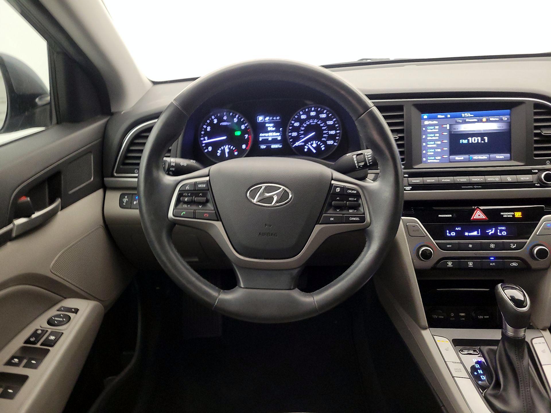 Thumbnail: 2018 Hyundai Elantra - 10
