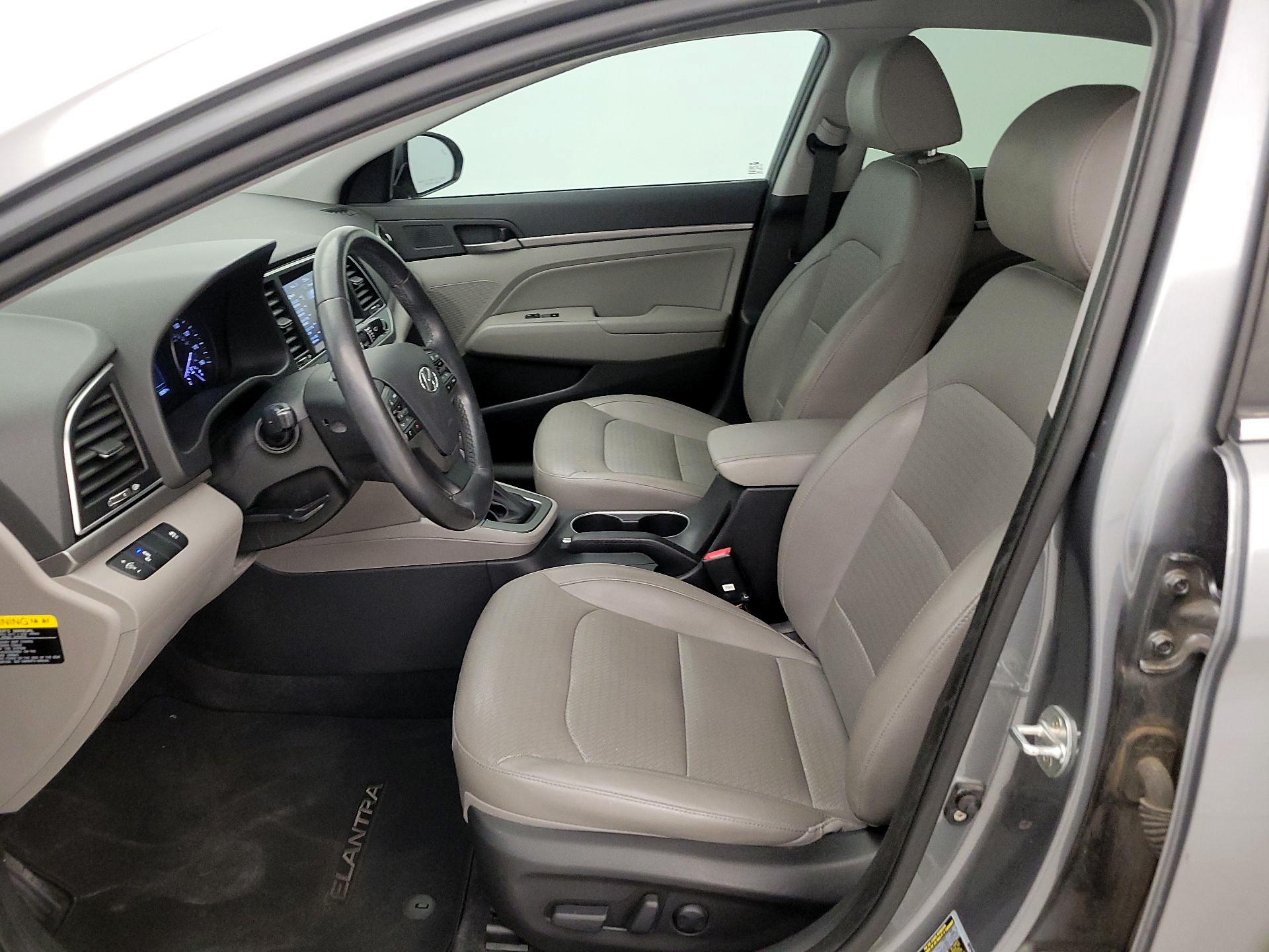 Thumbnail: 2018 Hyundai Elantra - 11