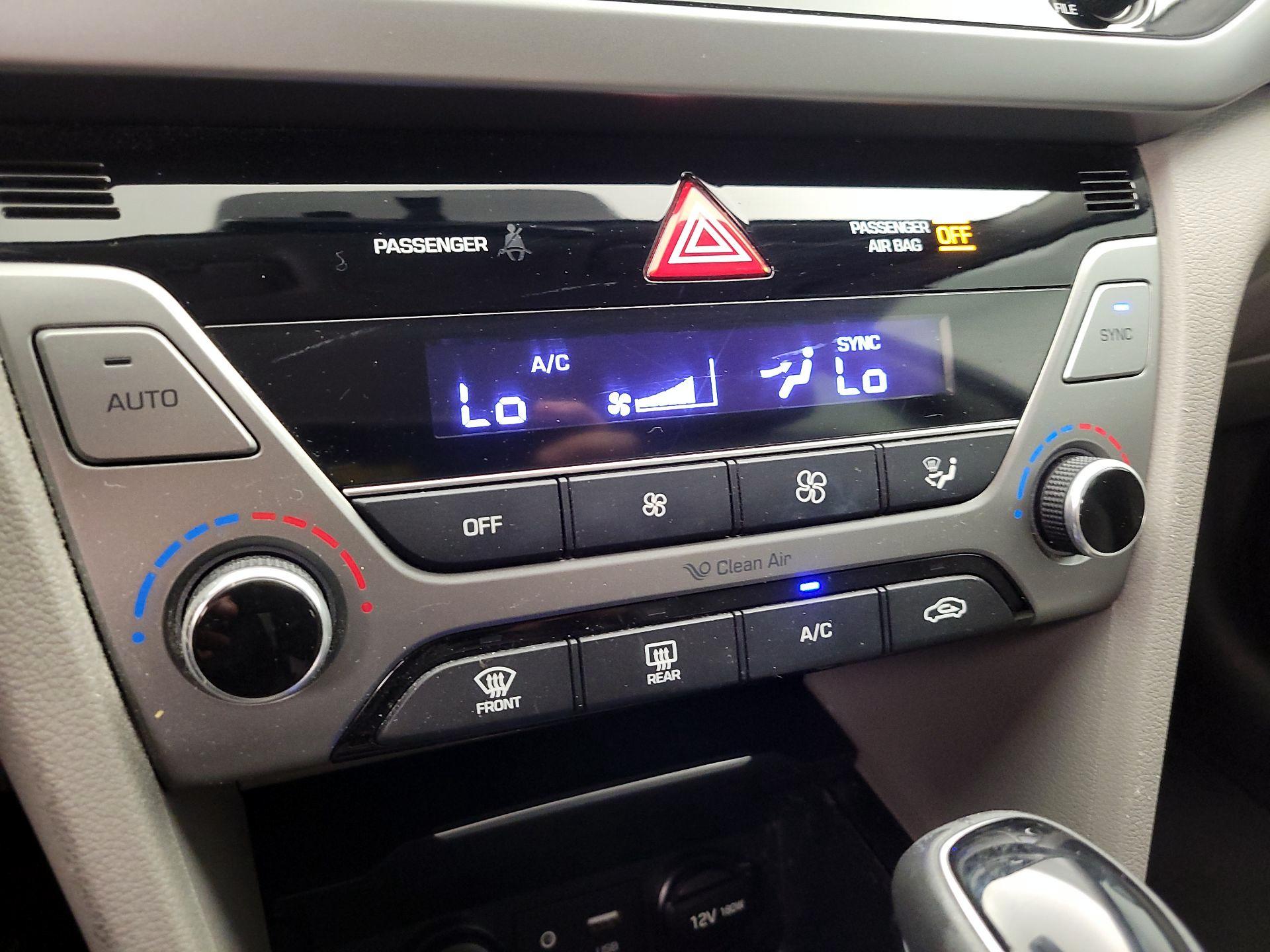 Thumbnail: 2018 Hyundai Elantra - 16