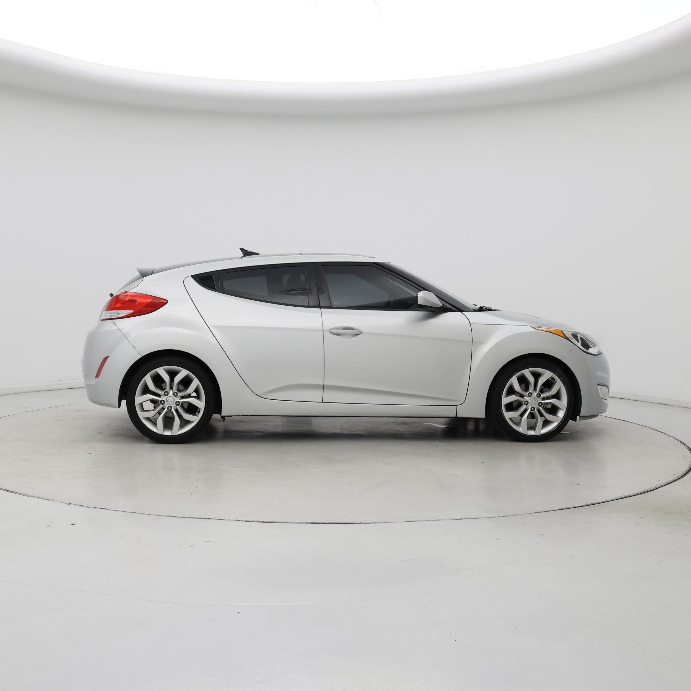 Thumbnail: 2015 Hyundai Veloster - 7