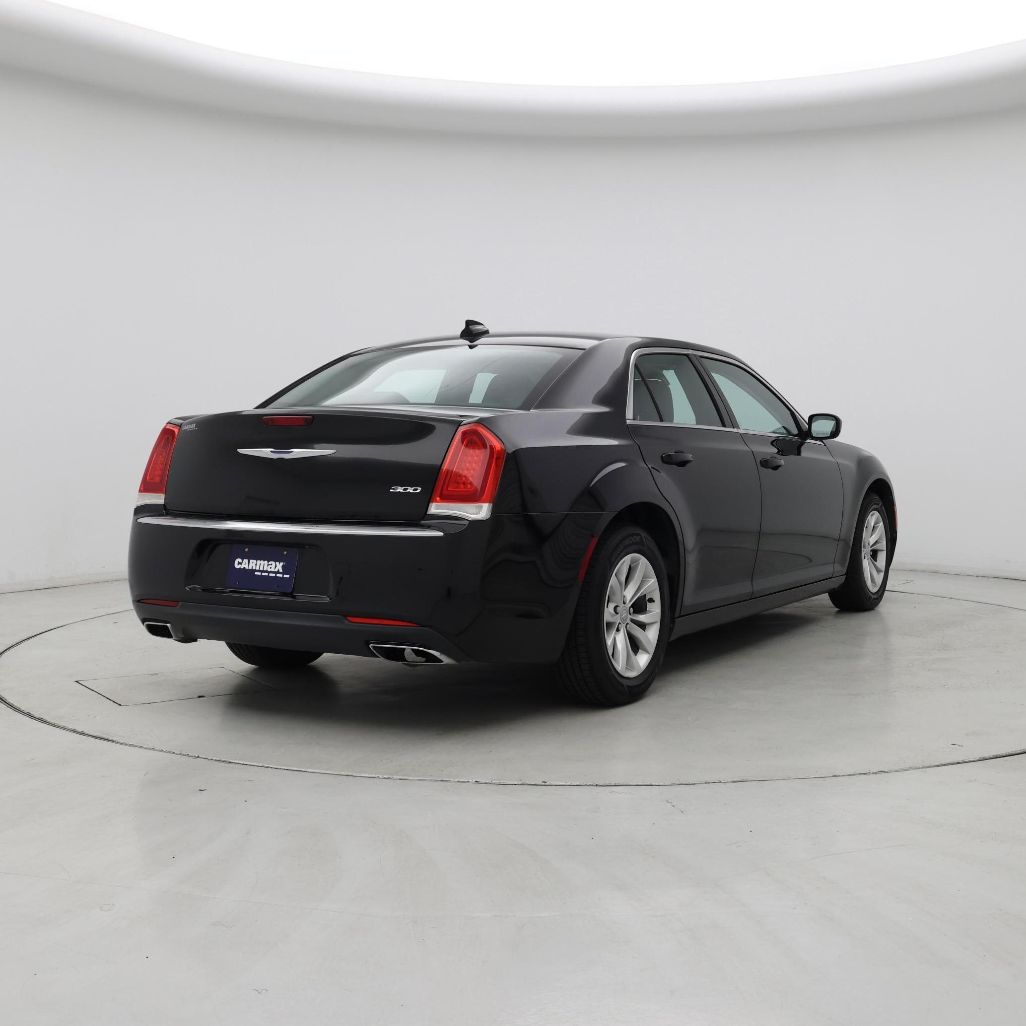 Thumbnail: 2015 Chrysler 300 - 8