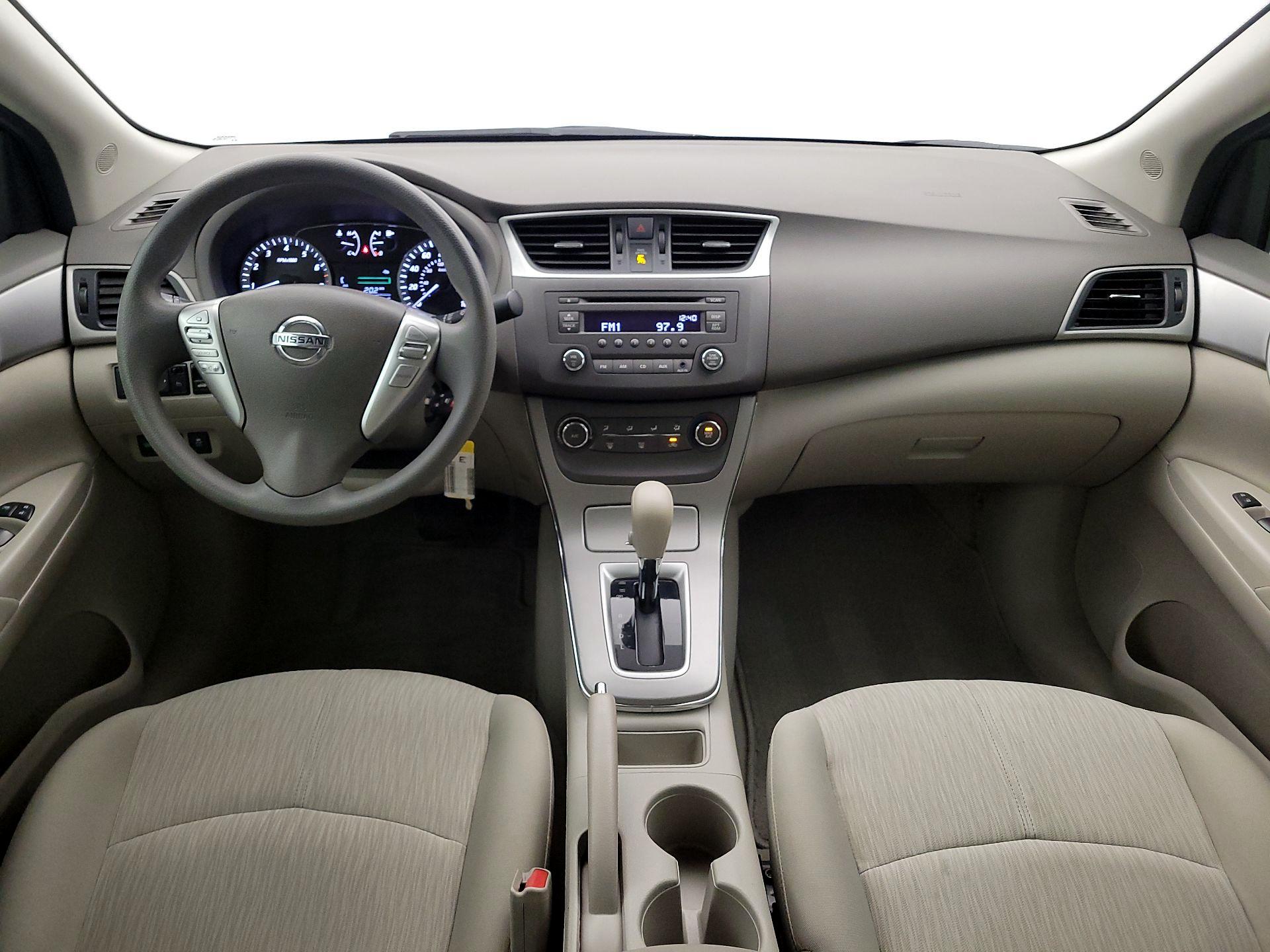 Thumbnail: 2014 Nissan Sentra - 9