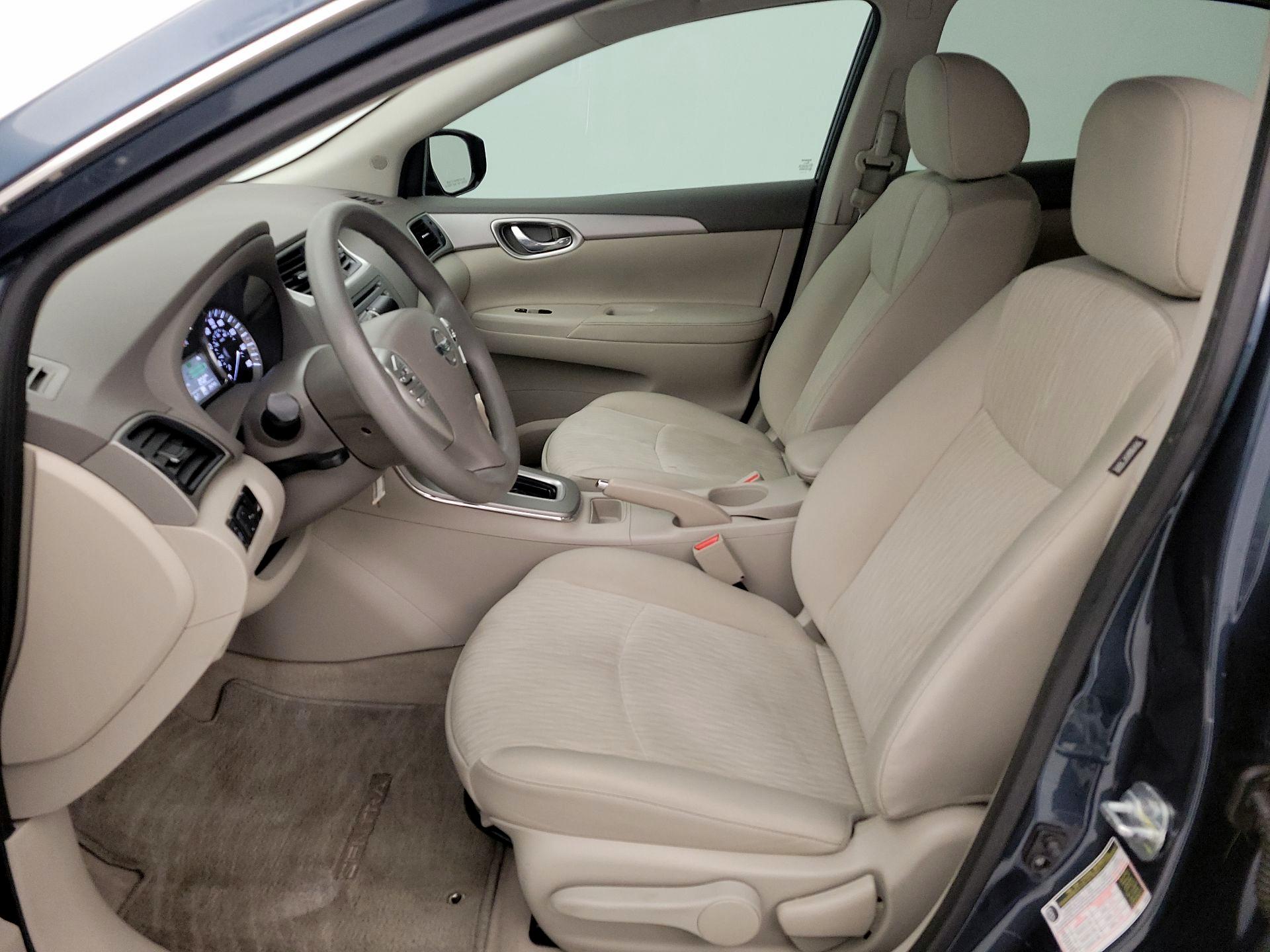 Thumbnail: 2014 Nissan Sentra - 11