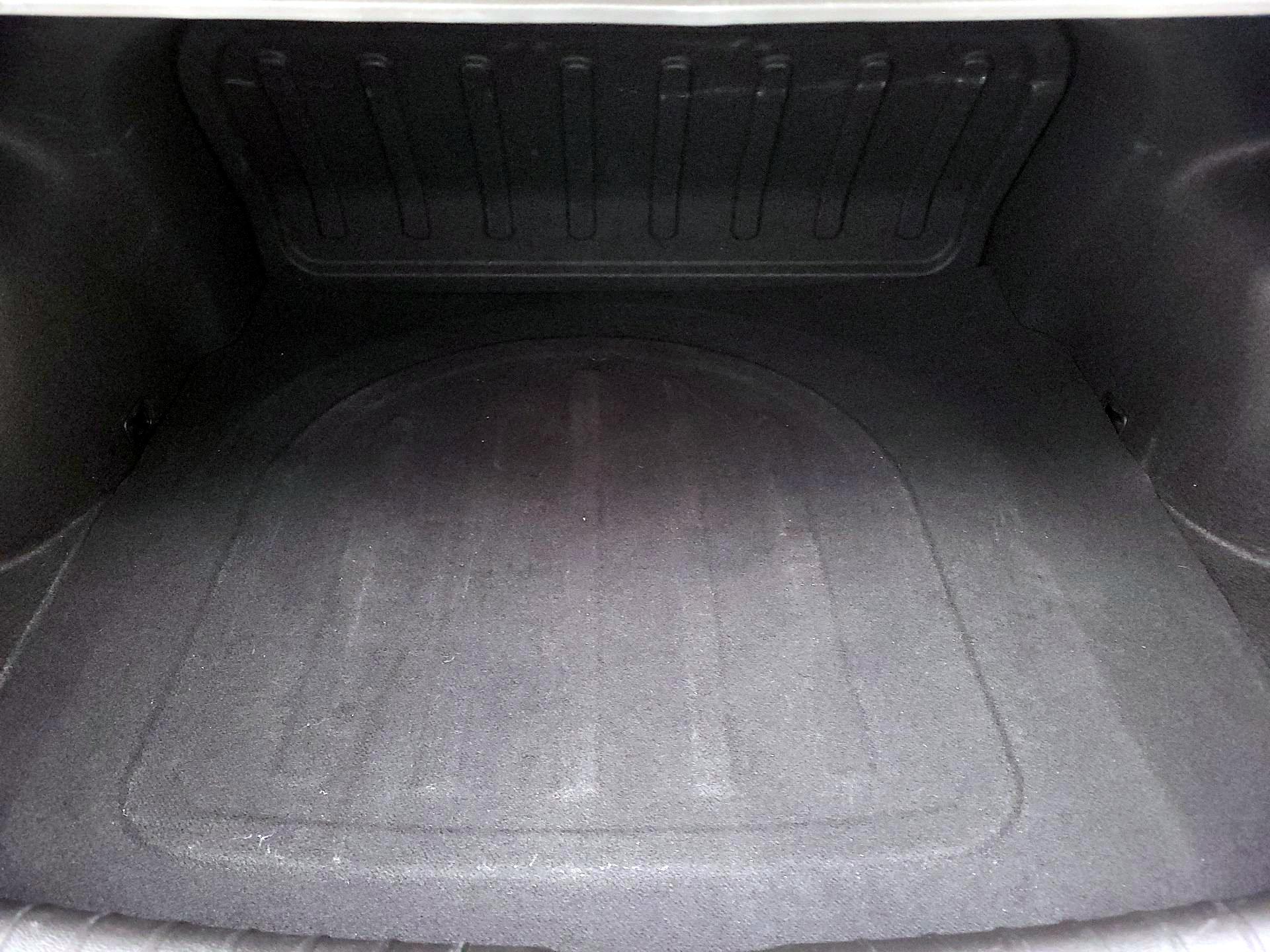 Thumbnail: 2023 Kia Rio - 20