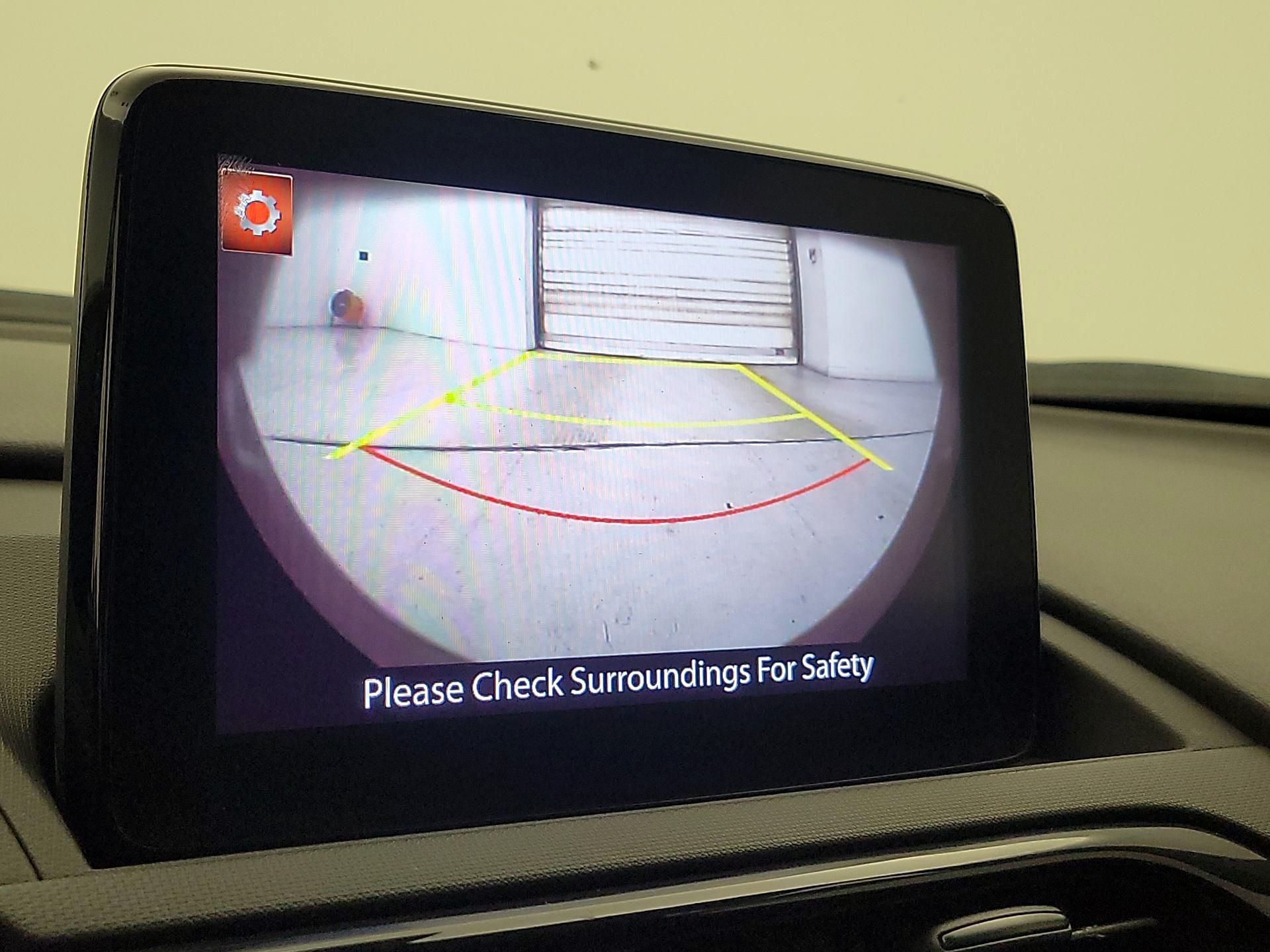 Thumbnail: 2021 Mazda MX-5 Miata - 15