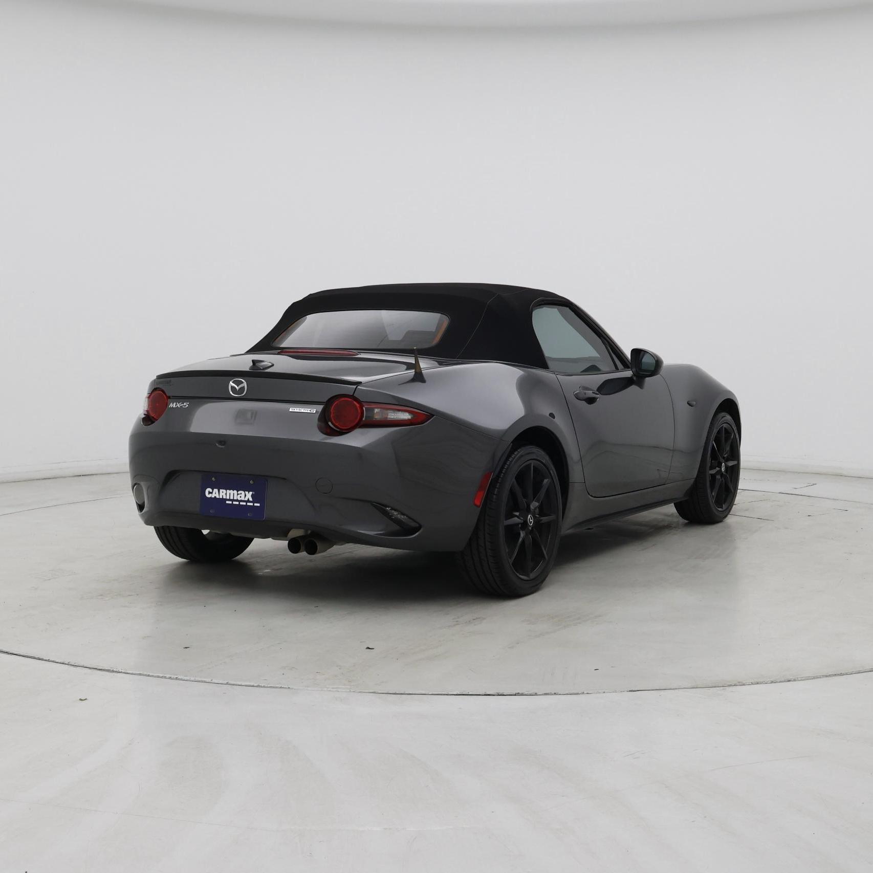 Thumbnail: 2021 Mazda MX-5 Miata - 8