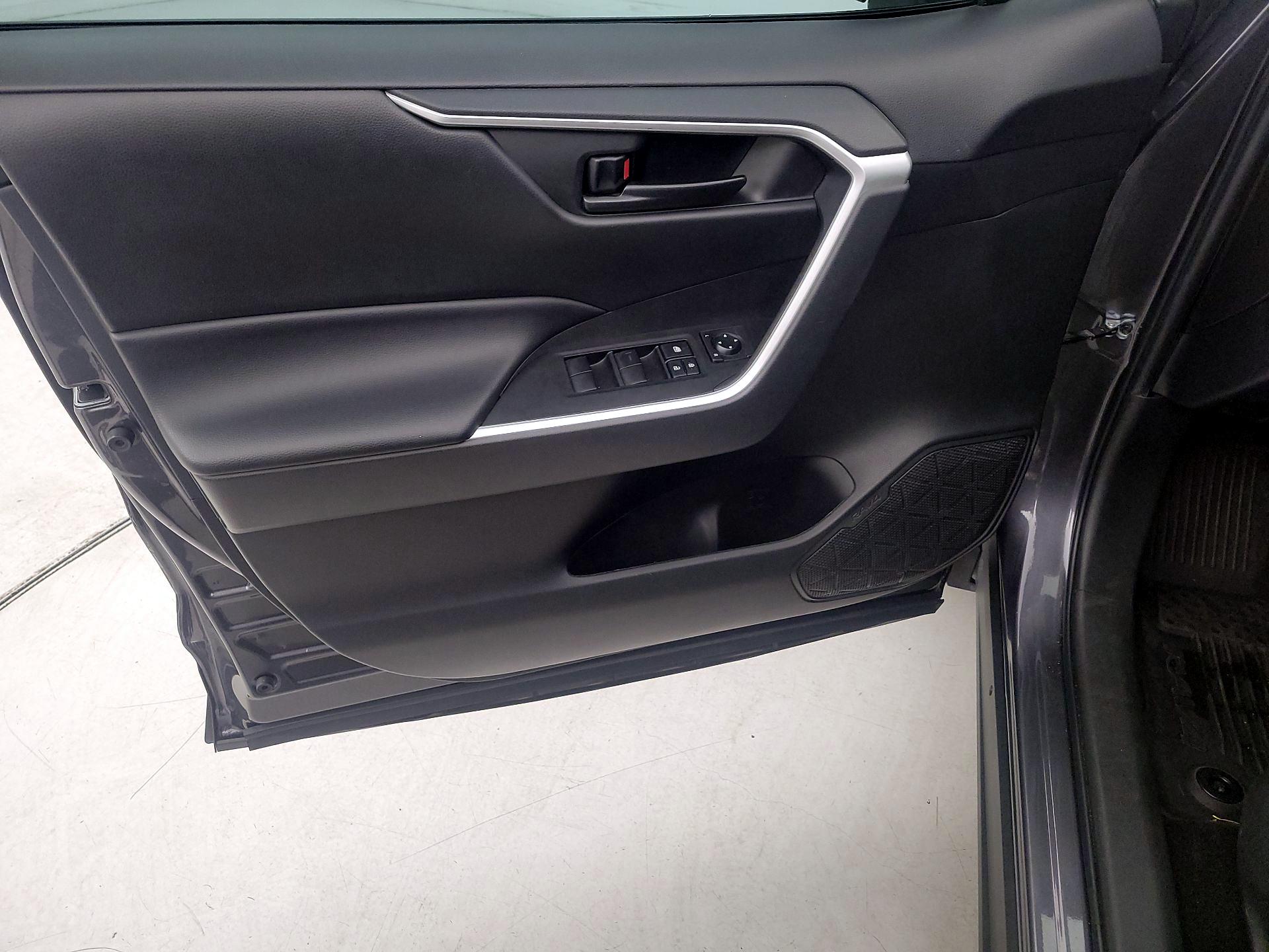 Thumbnail: 2023 Toyota RAV4 - 12