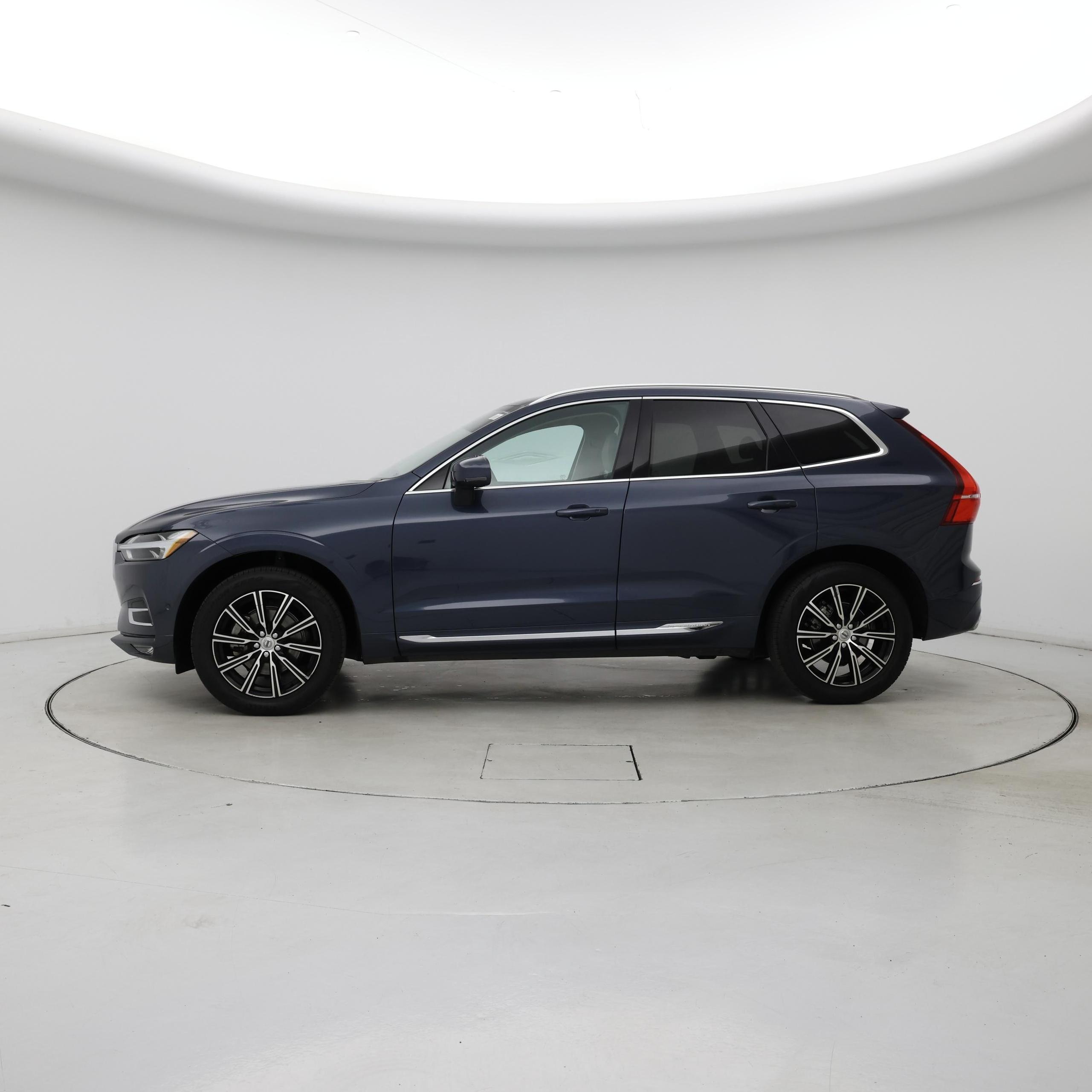 Thumbnail: 2018 Volvo XC60 - 3