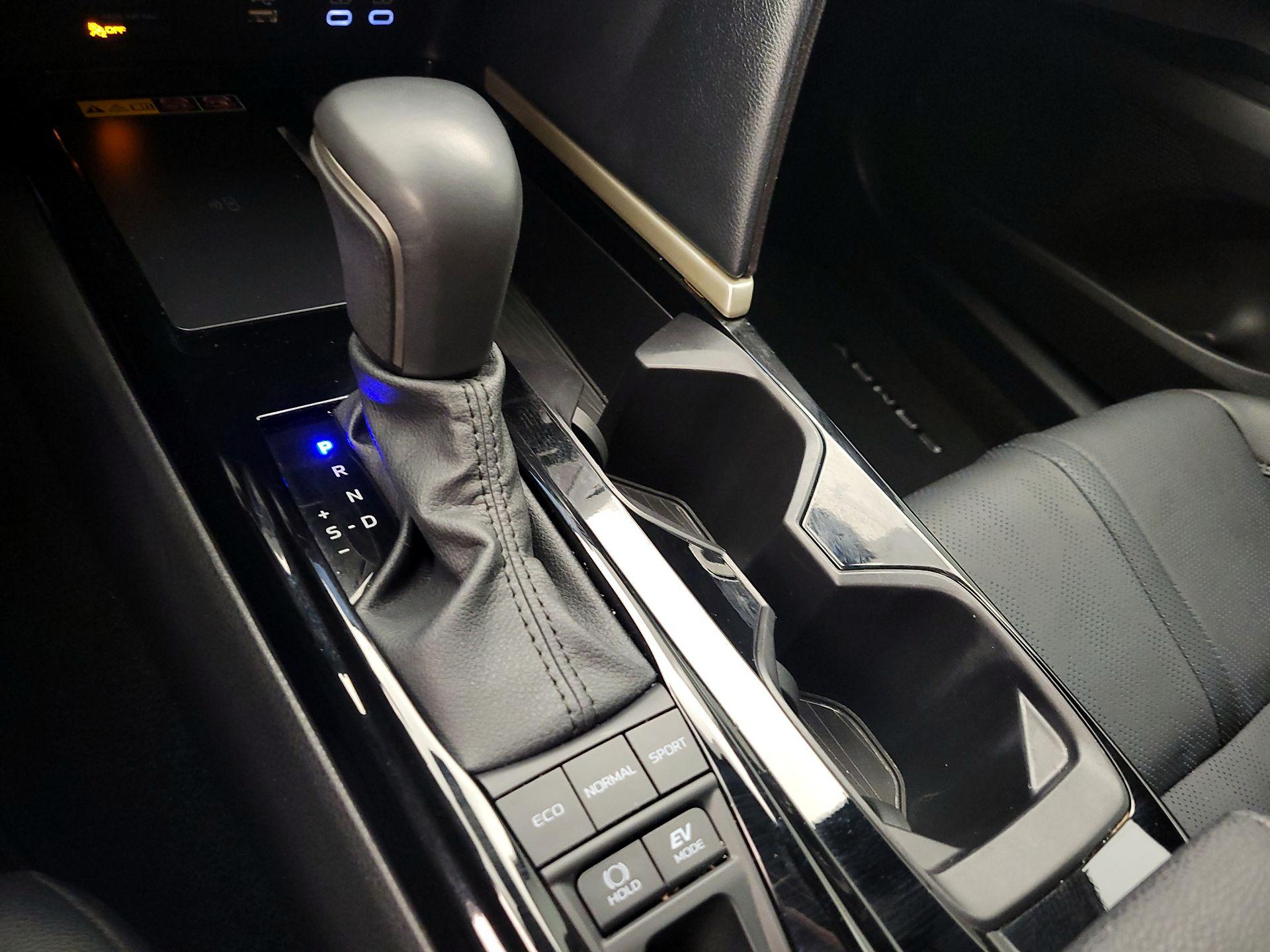 Thumbnail: 2025 Toyota Camry - 18