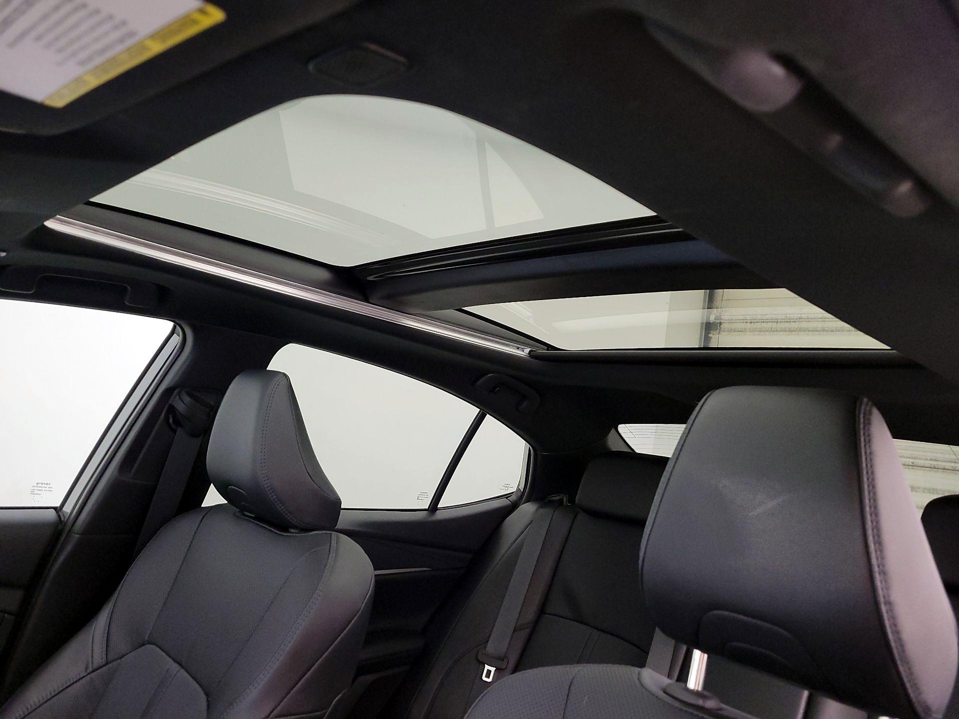 Thumbnail: 2025 Toyota Camry - 20