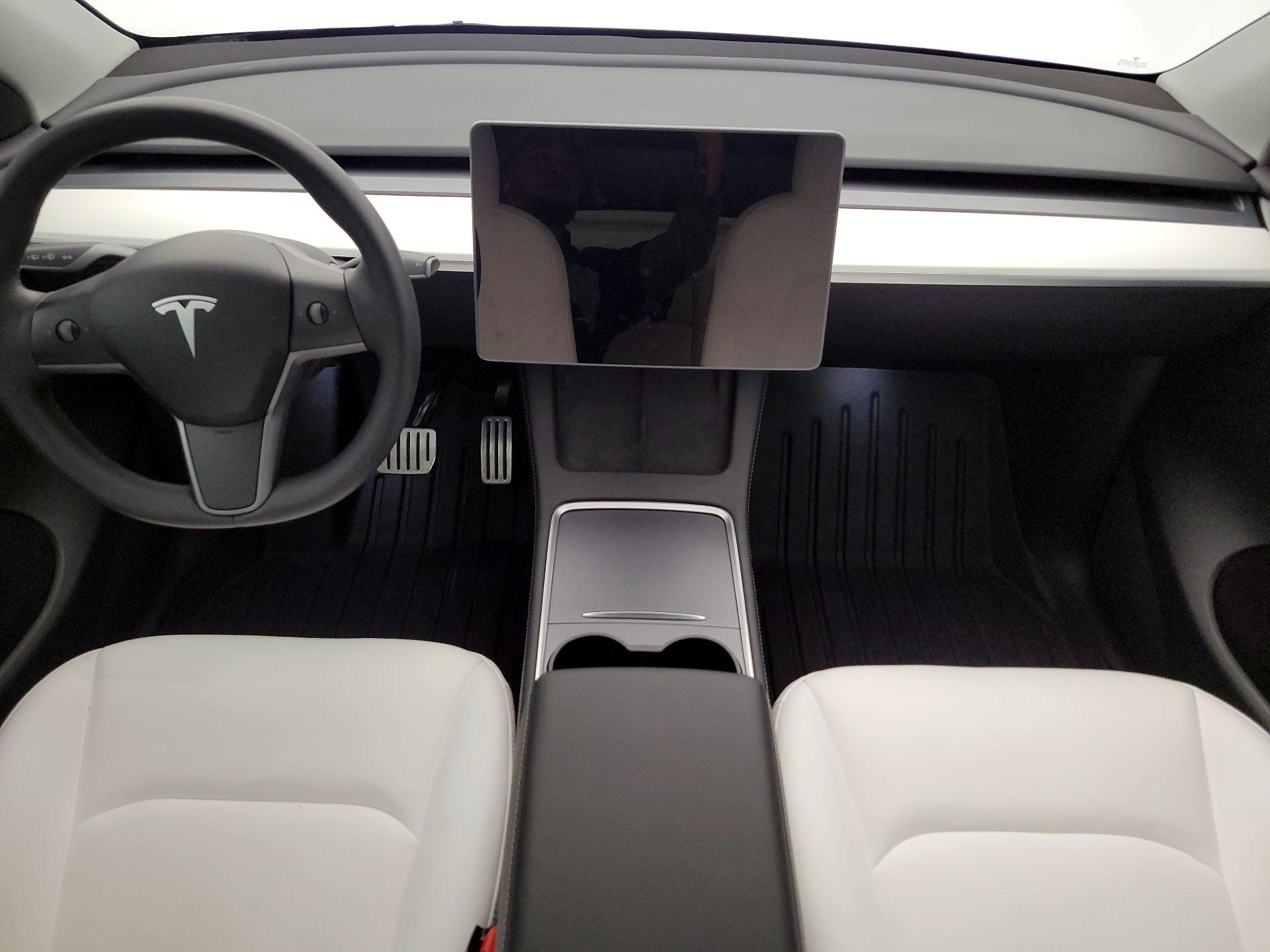 Thumbnail: 2023 Tesla Model Y - 9