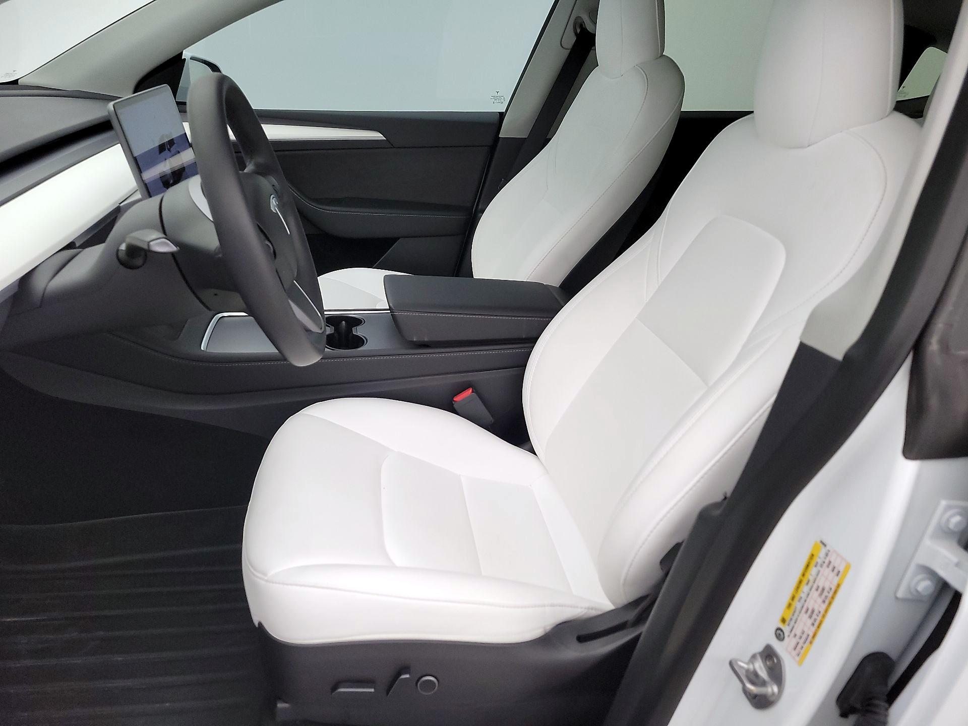 Thumbnail: 2023 Tesla Model Y - 11