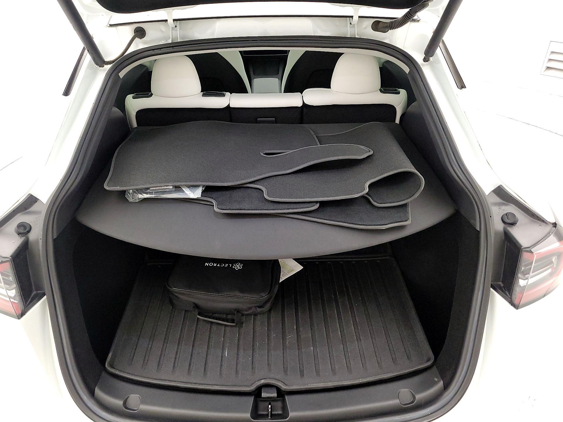 Thumbnail: 2023 Tesla Model Y - 19