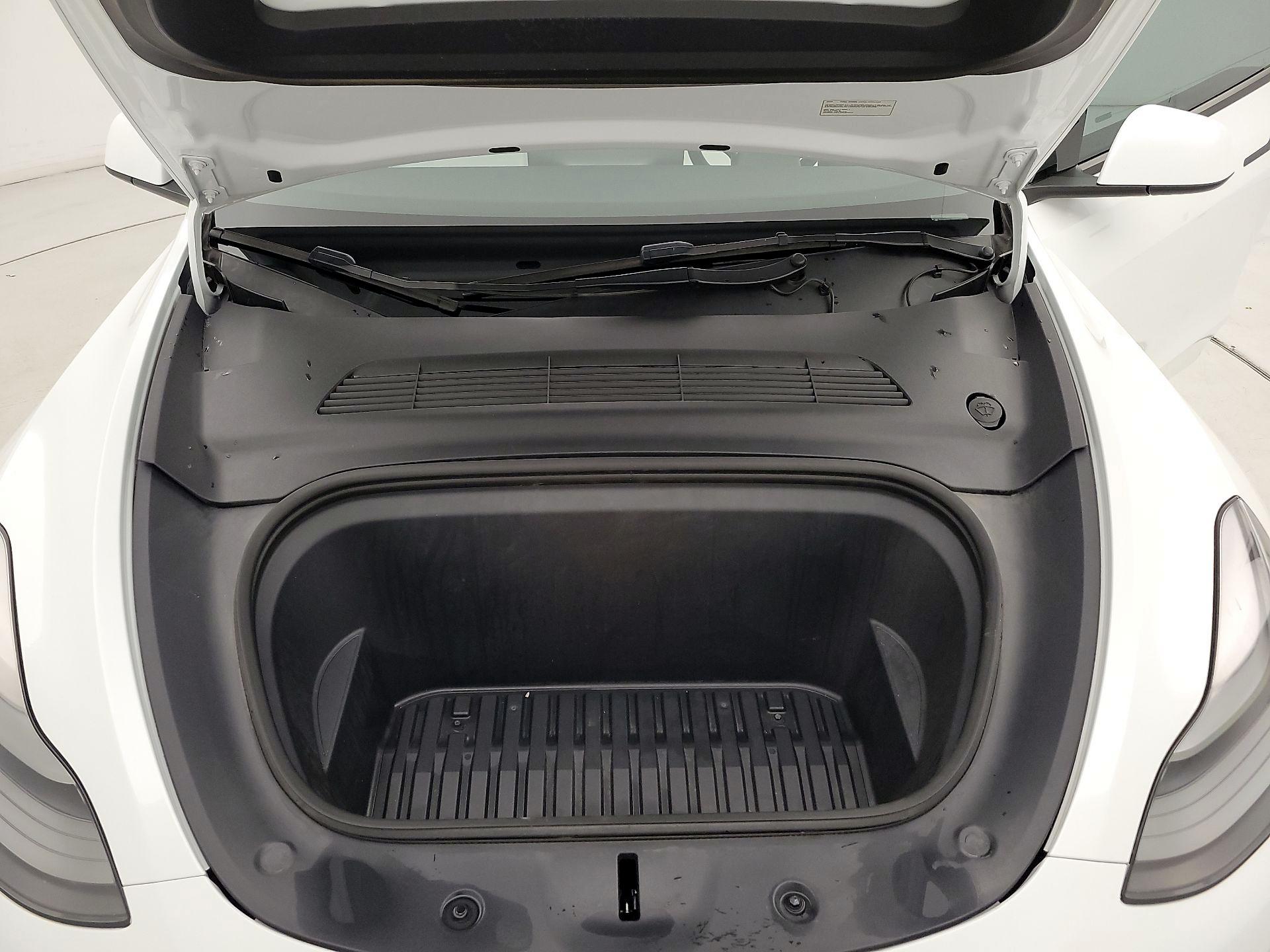 Thumbnail: 2023 Tesla Model Y - 20