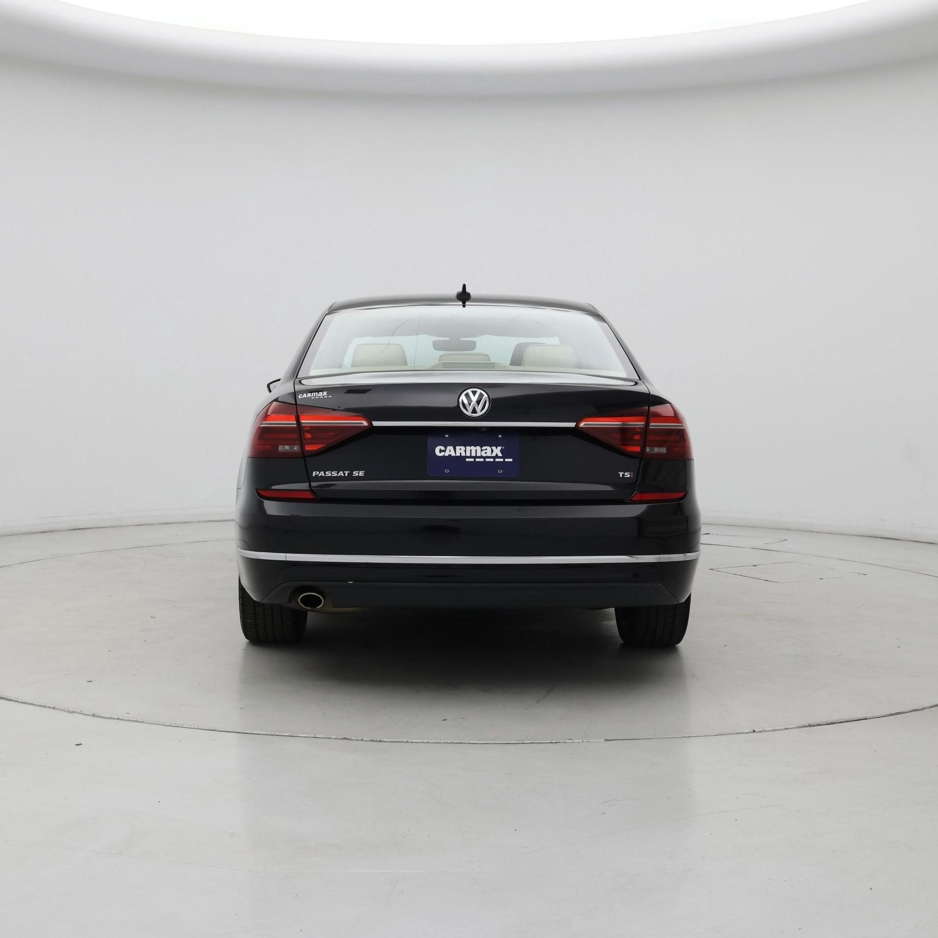 Thumbnail: 2018 Volkswagen Passat - 6