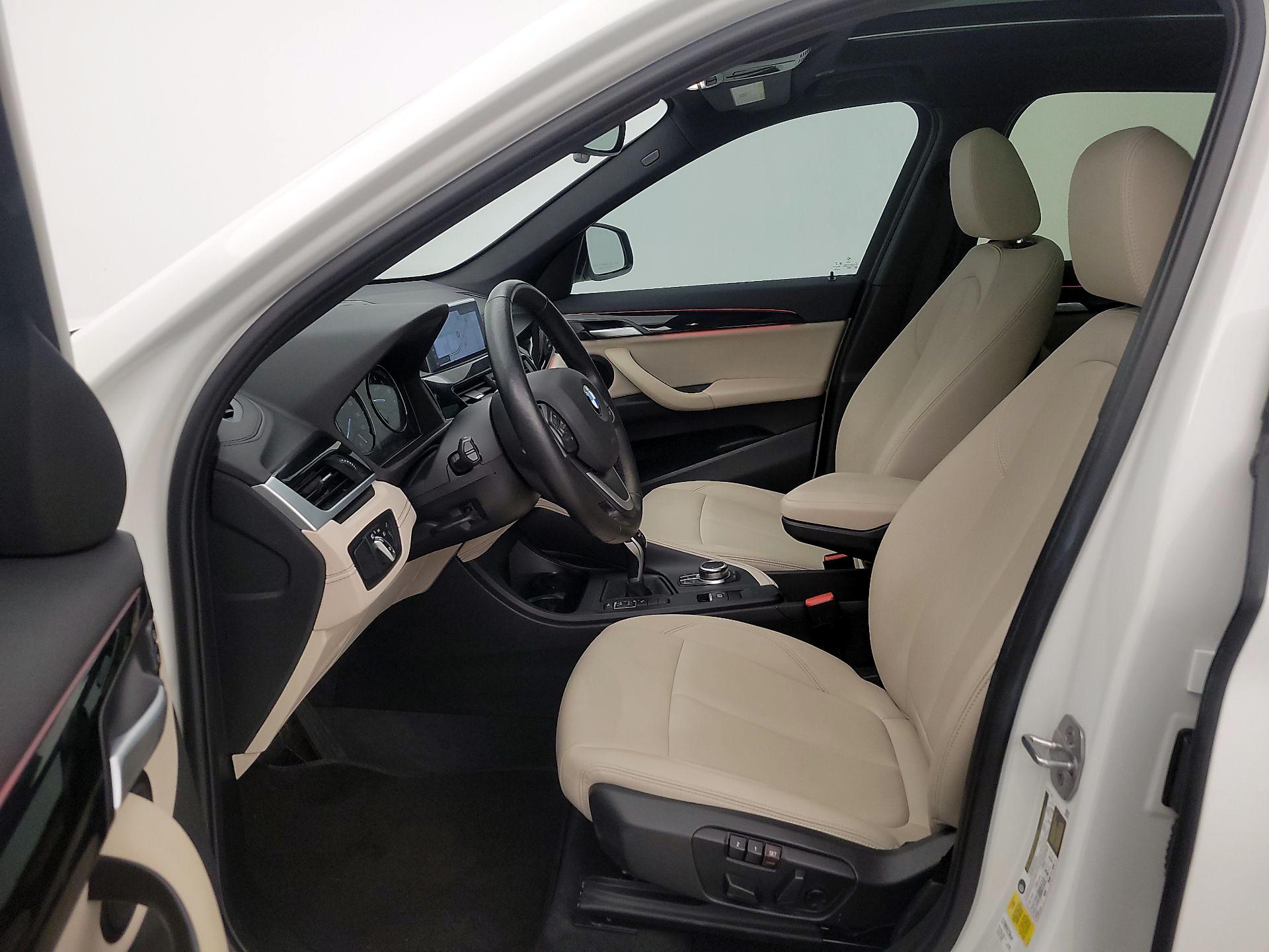 Thumbnail: 2022 BMW X1 - 11