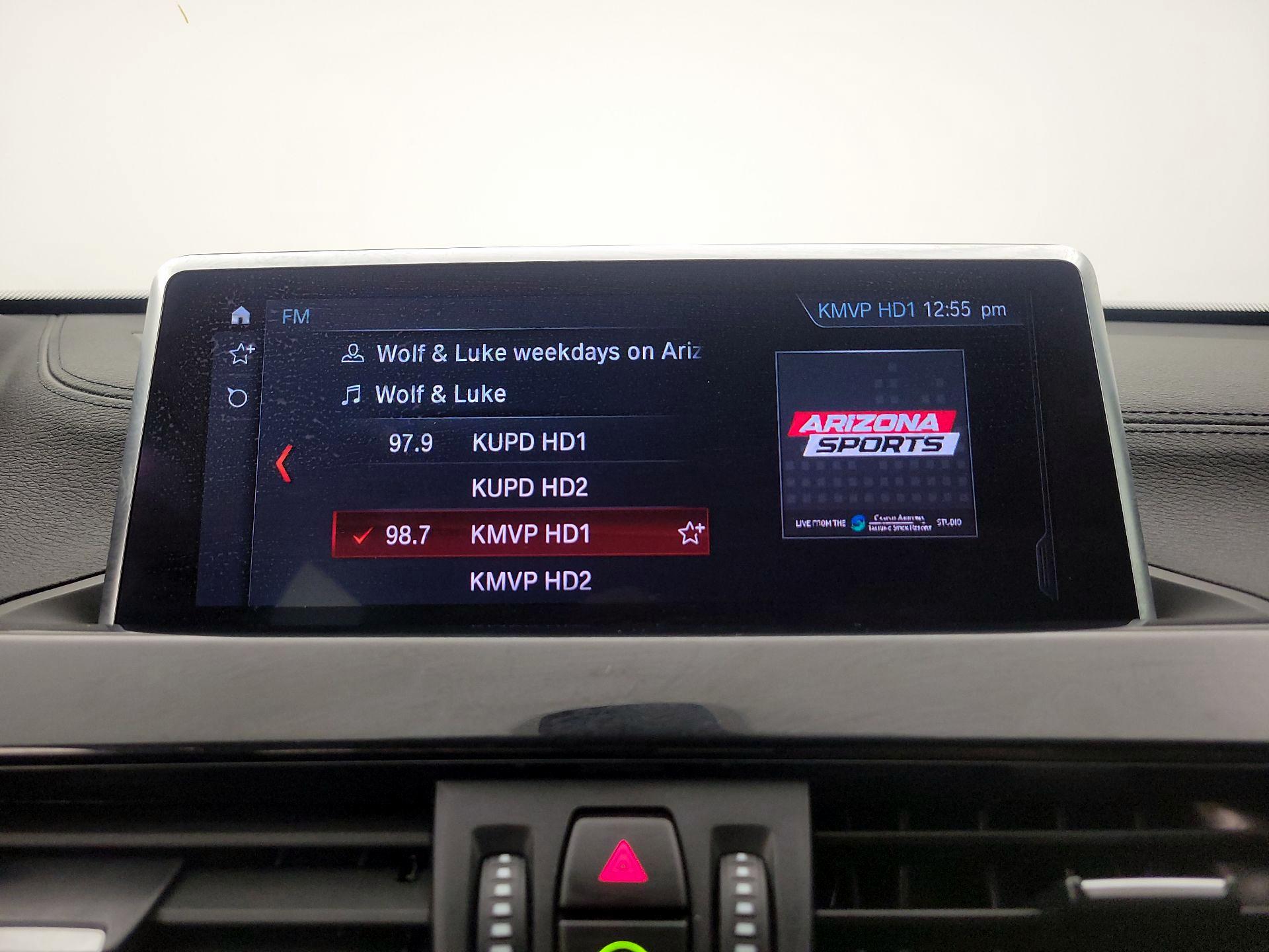 Thumbnail: 2022 BMW X1 - 16