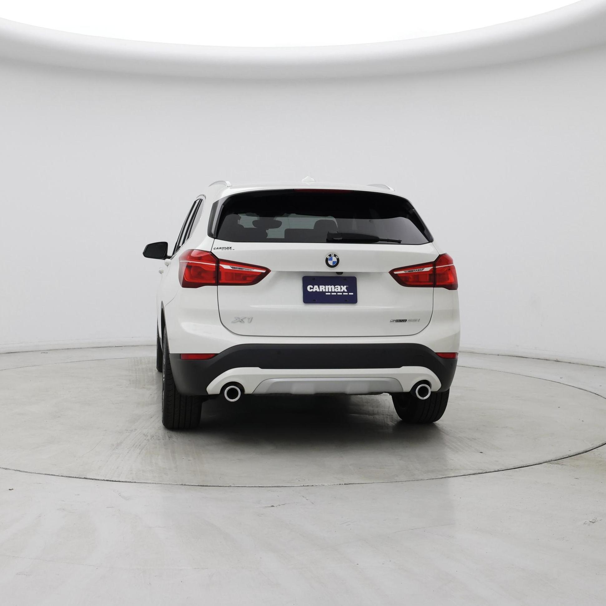 Thumbnail: 2022 BMW X1 - 6