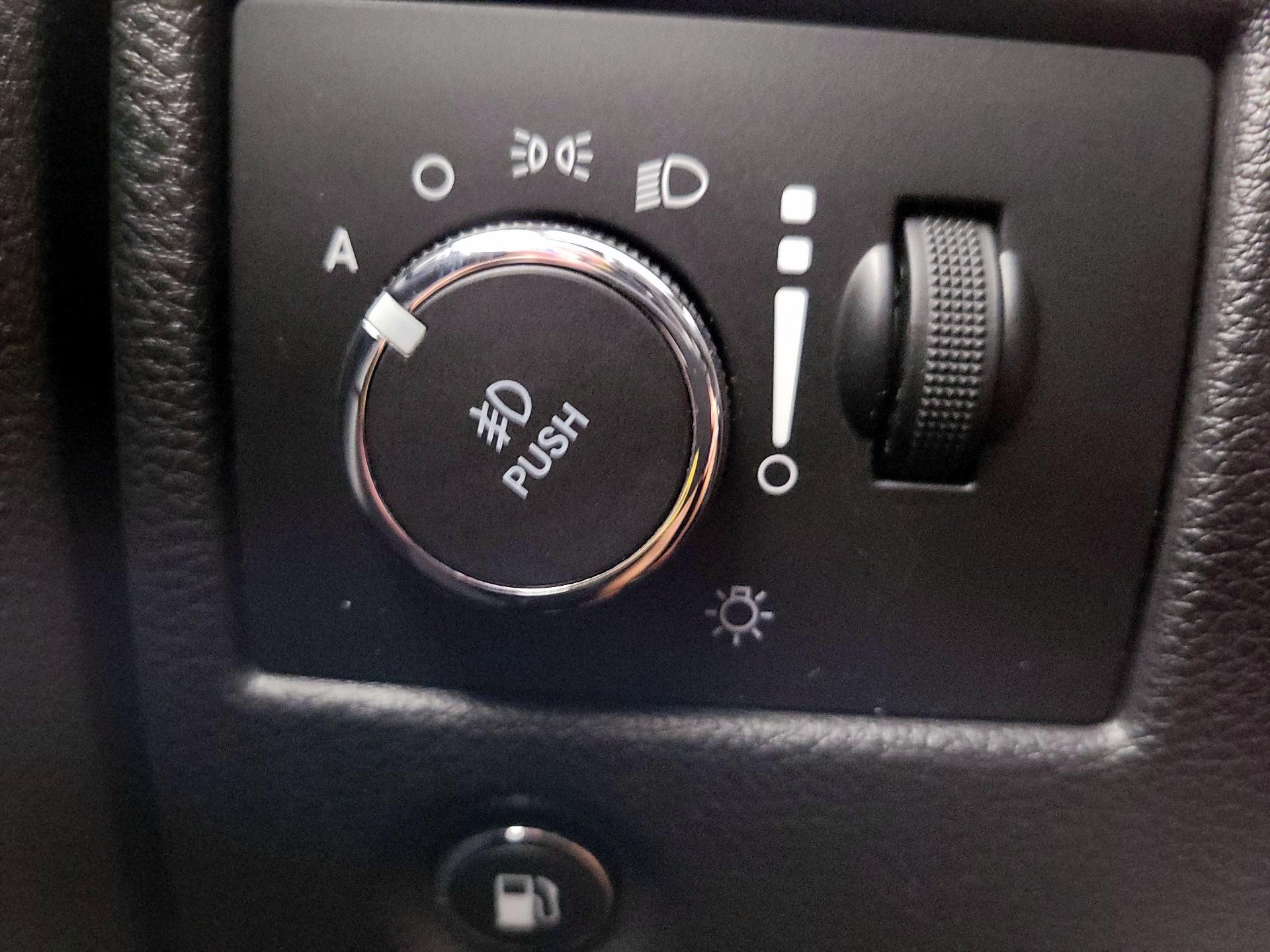 Thumbnail: 2020 Jeep Grand Cherokee - 13