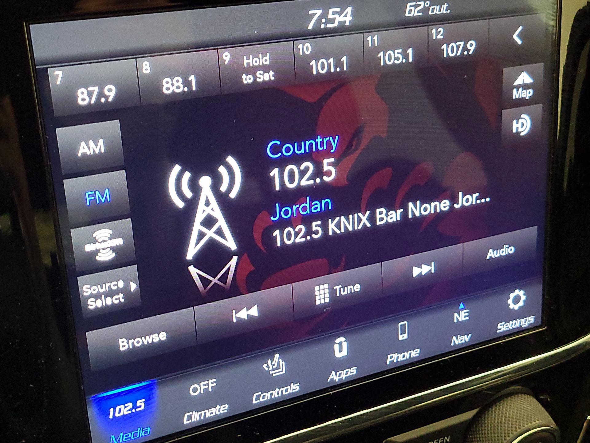 Thumbnail: 2020 Jeep Grand Cherokee - 16