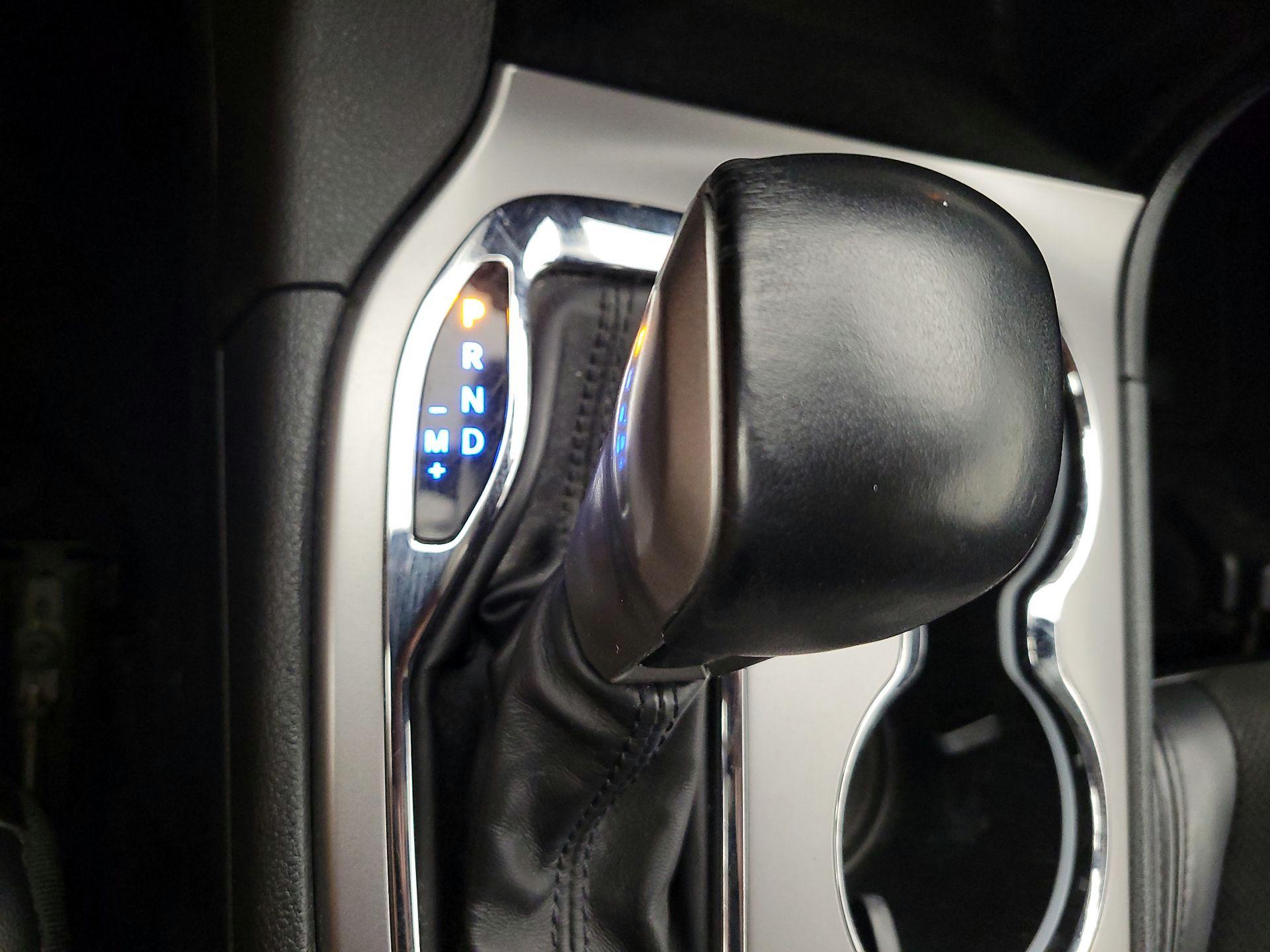 Thumbnail: 2020 Jeep Grand Cherokee - 18