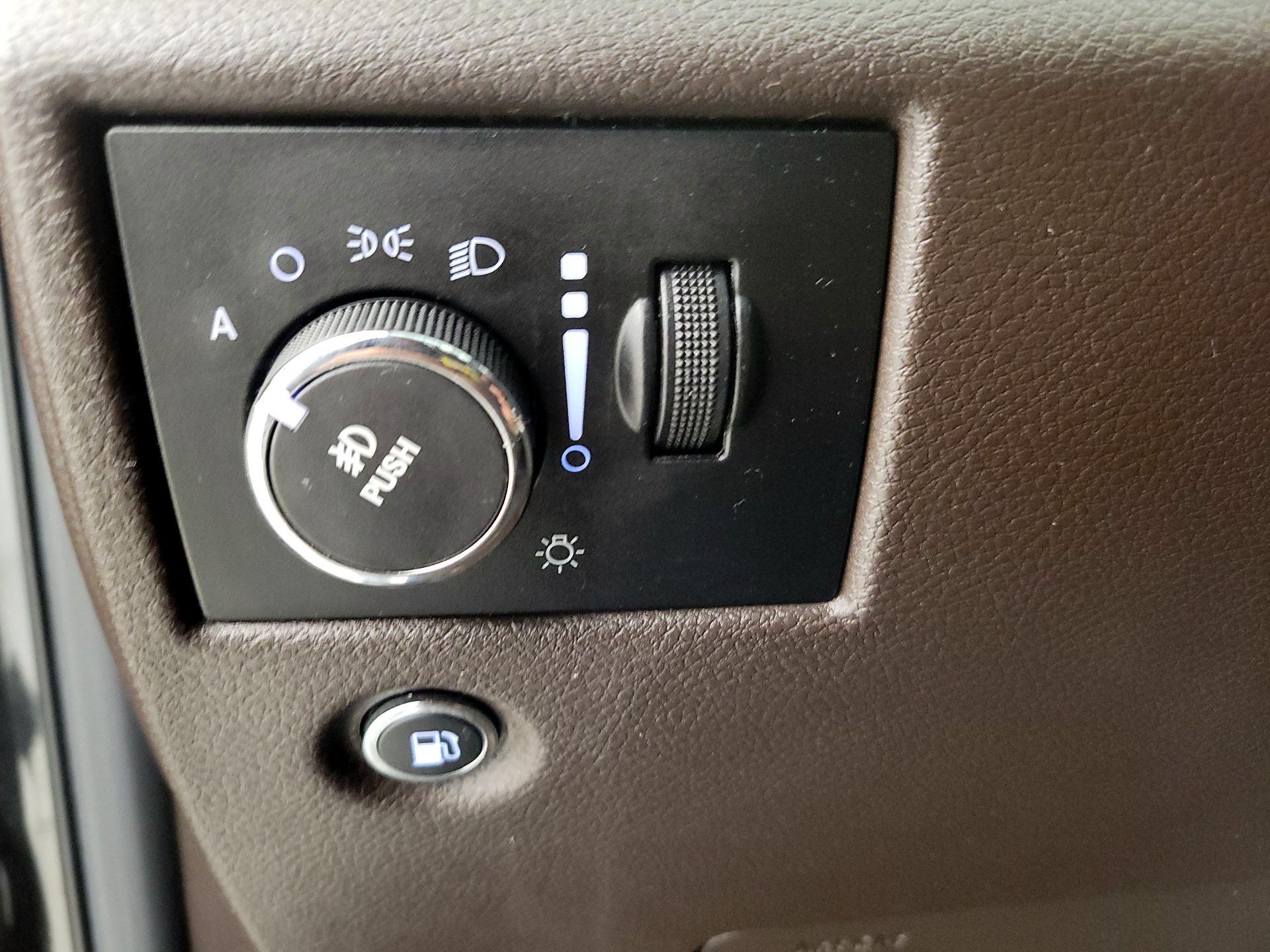 Thumbnail: 2014 Jeep Grand Cherokee - 13